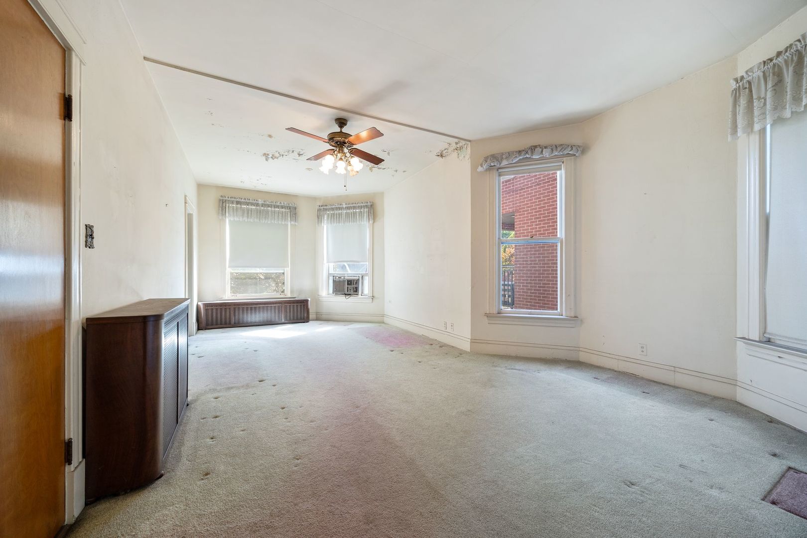 2510 N Rockwell Street