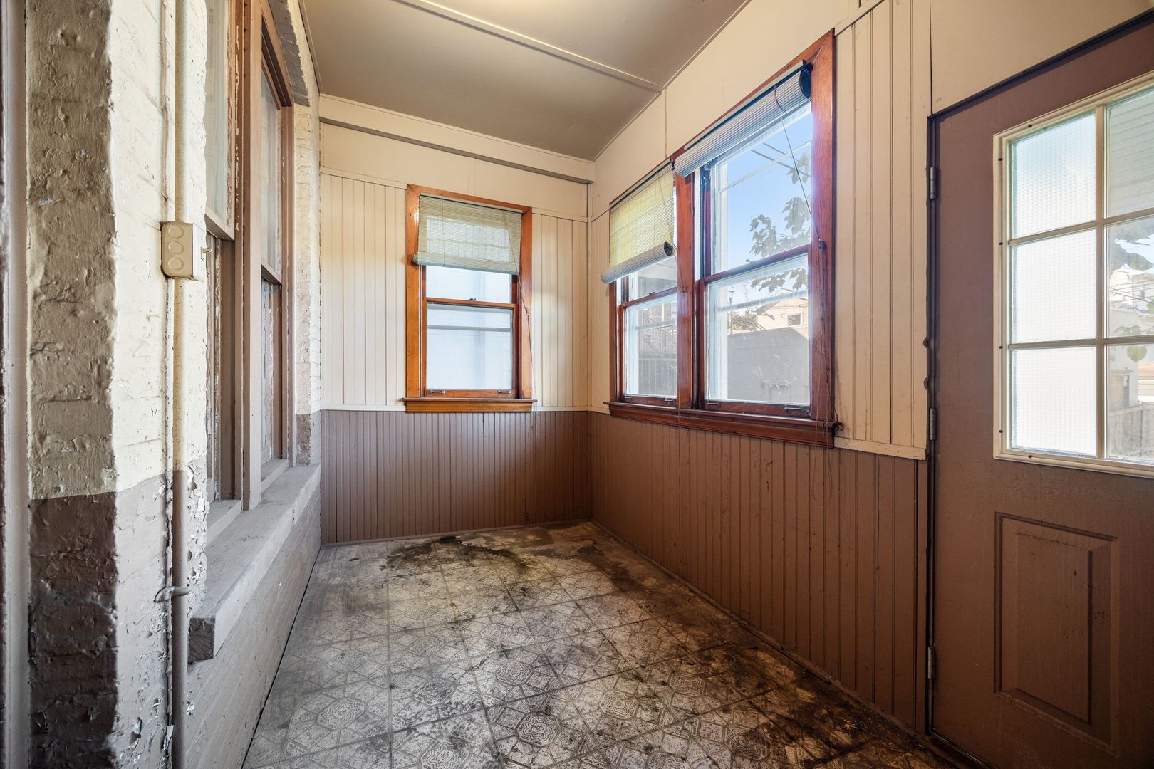 2510 N Rockwell Street