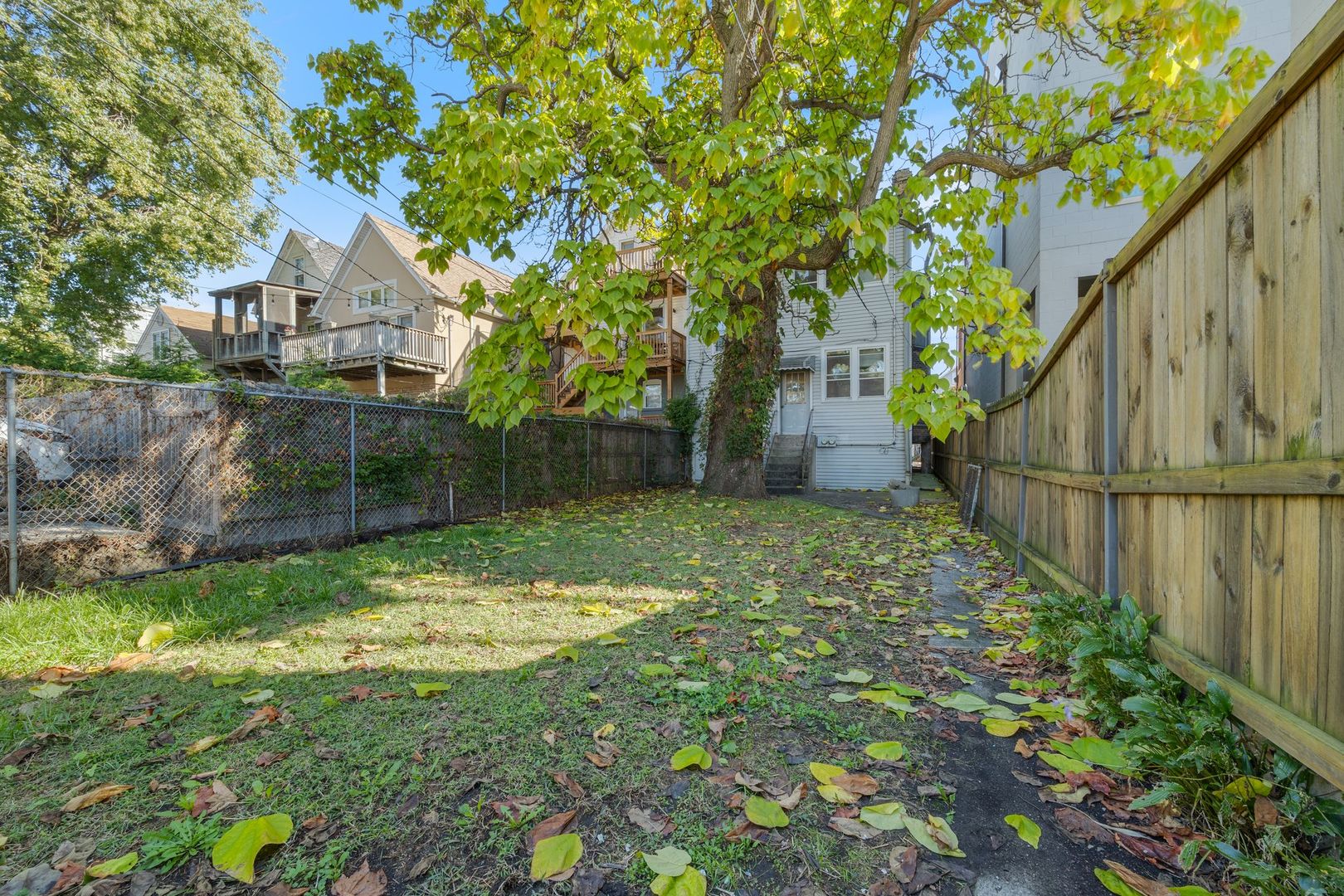 2510 N Rockwell Street