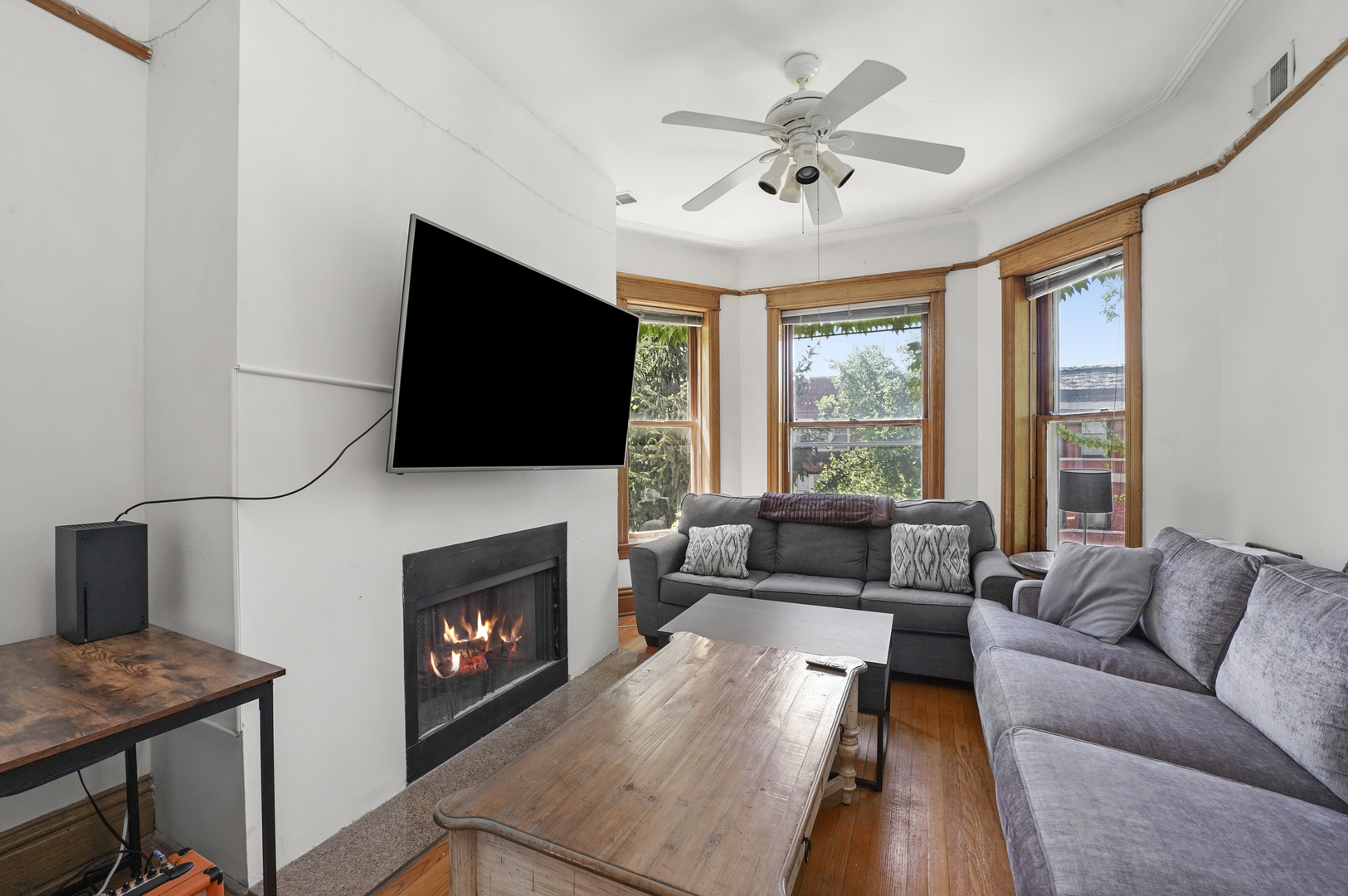 3135 N Clifton Avenue