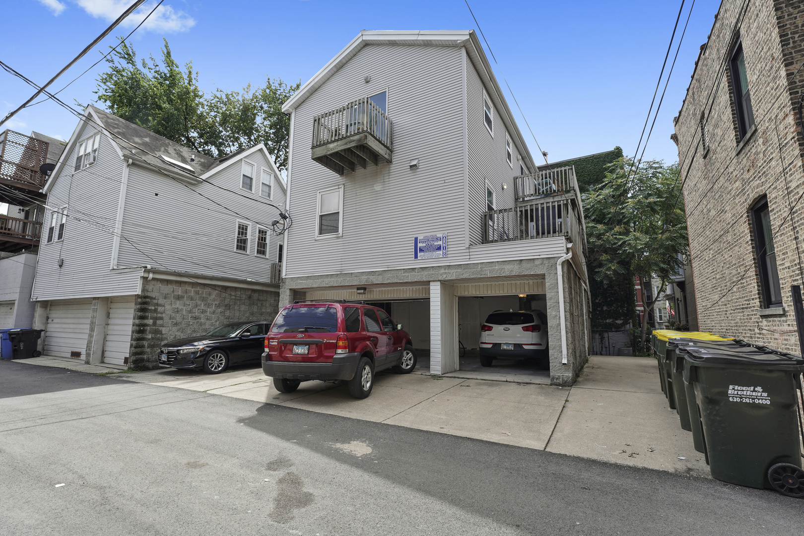 3135 N Clifton Avenue