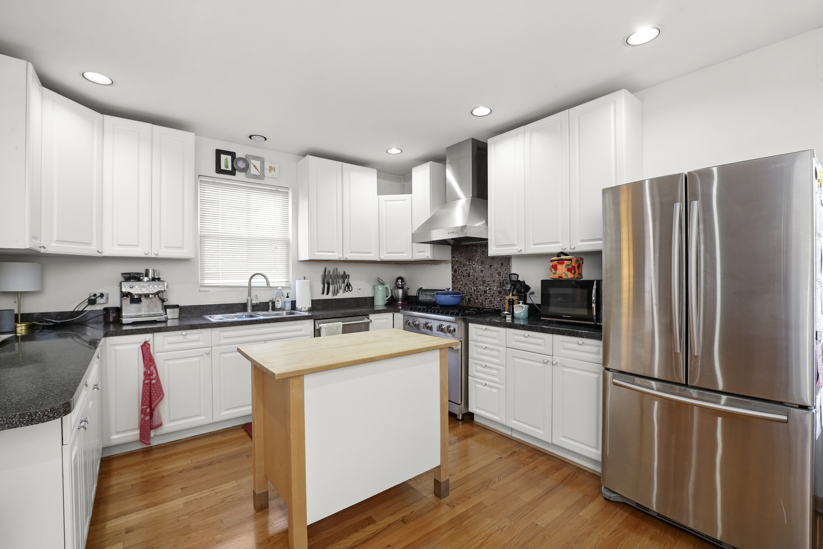 3135 N Clifton Avenue