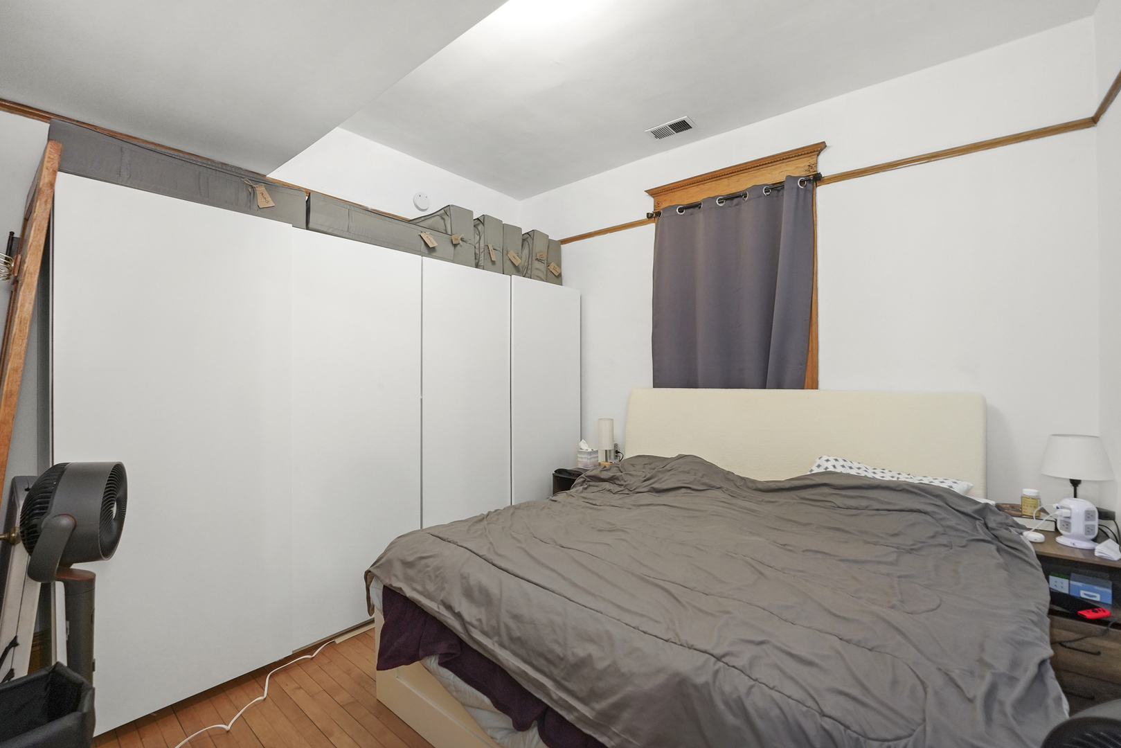 3135 N Clifton Avenue