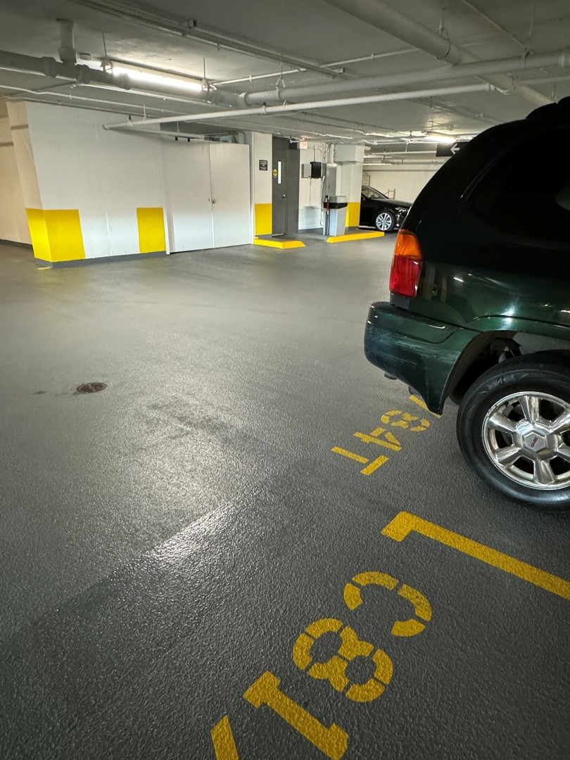 405 N Wabash Avenue Unit: C81-82T