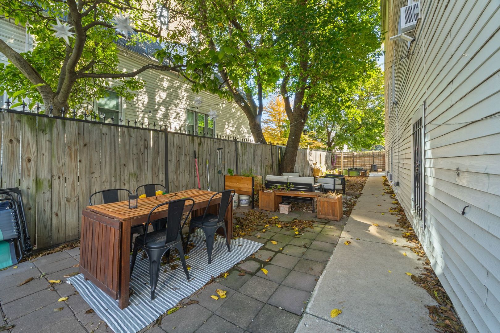 1836 N Central Park Avenue