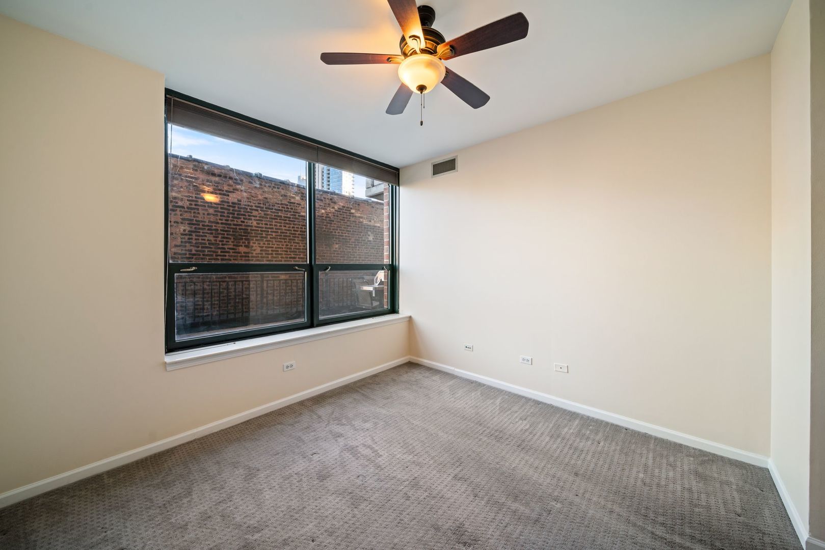 400 W Ontario Street Unit: 804