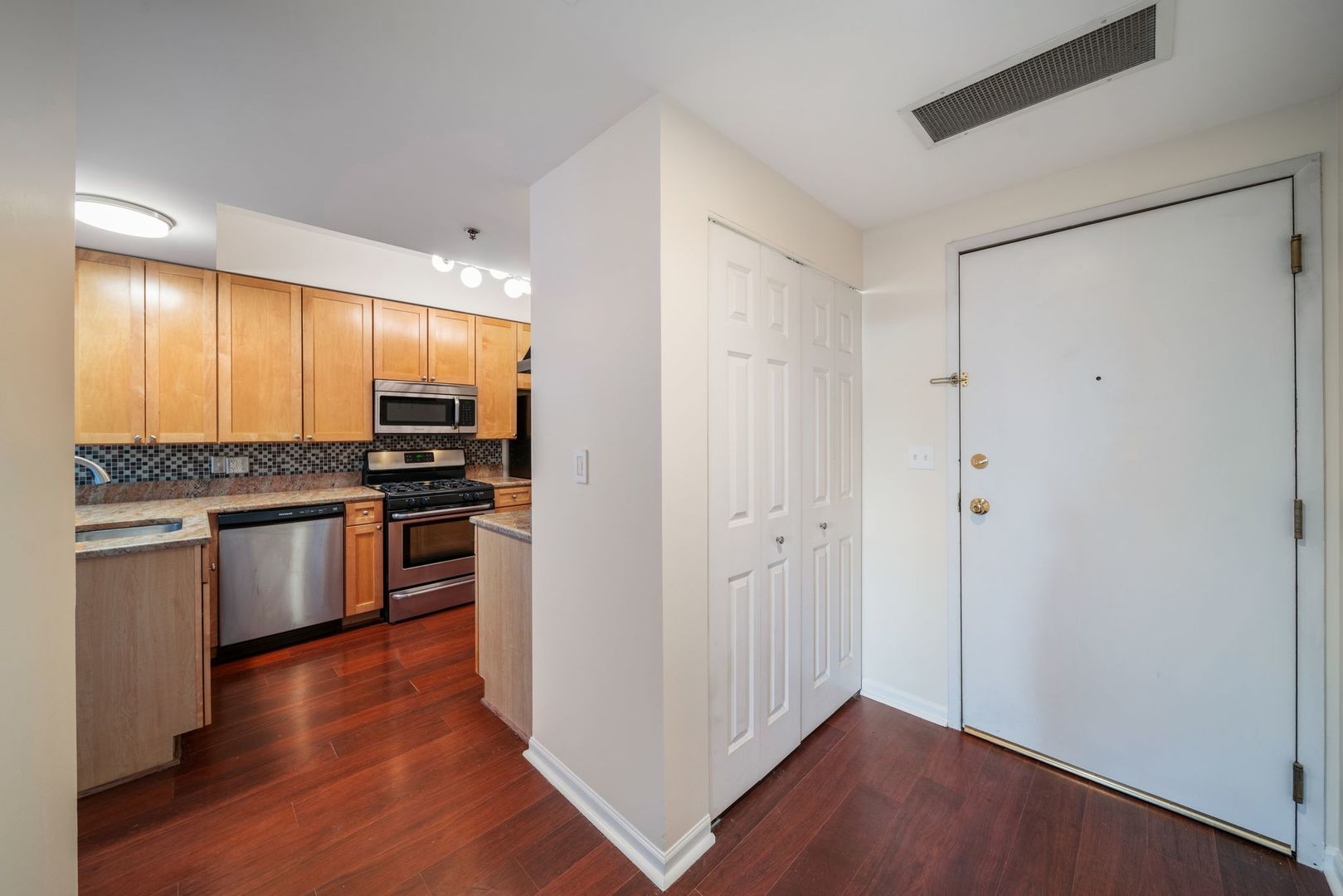 400 W Ontario Street Unit: 804
