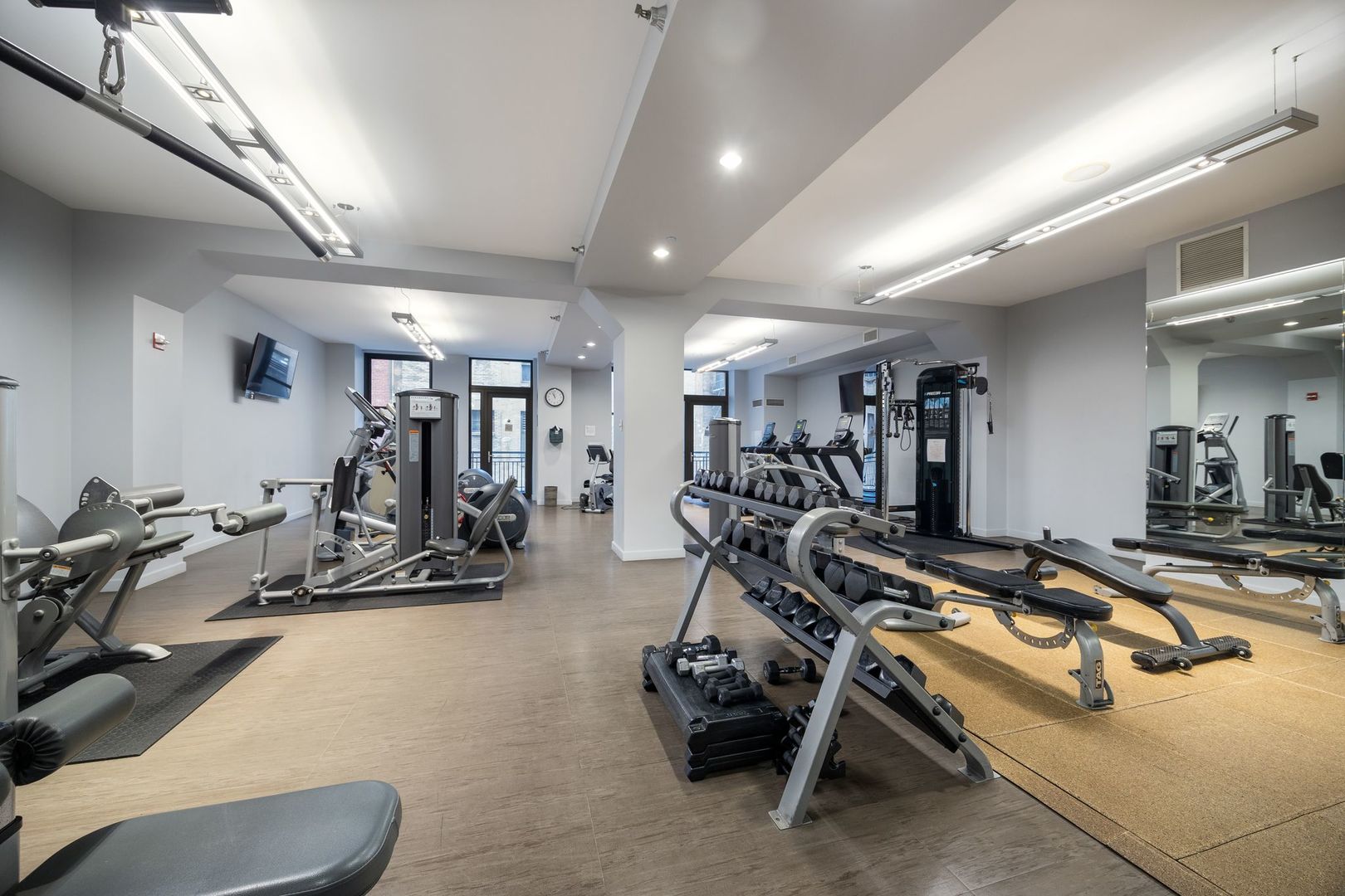 6 N Michigan Avenue Unit: 1103