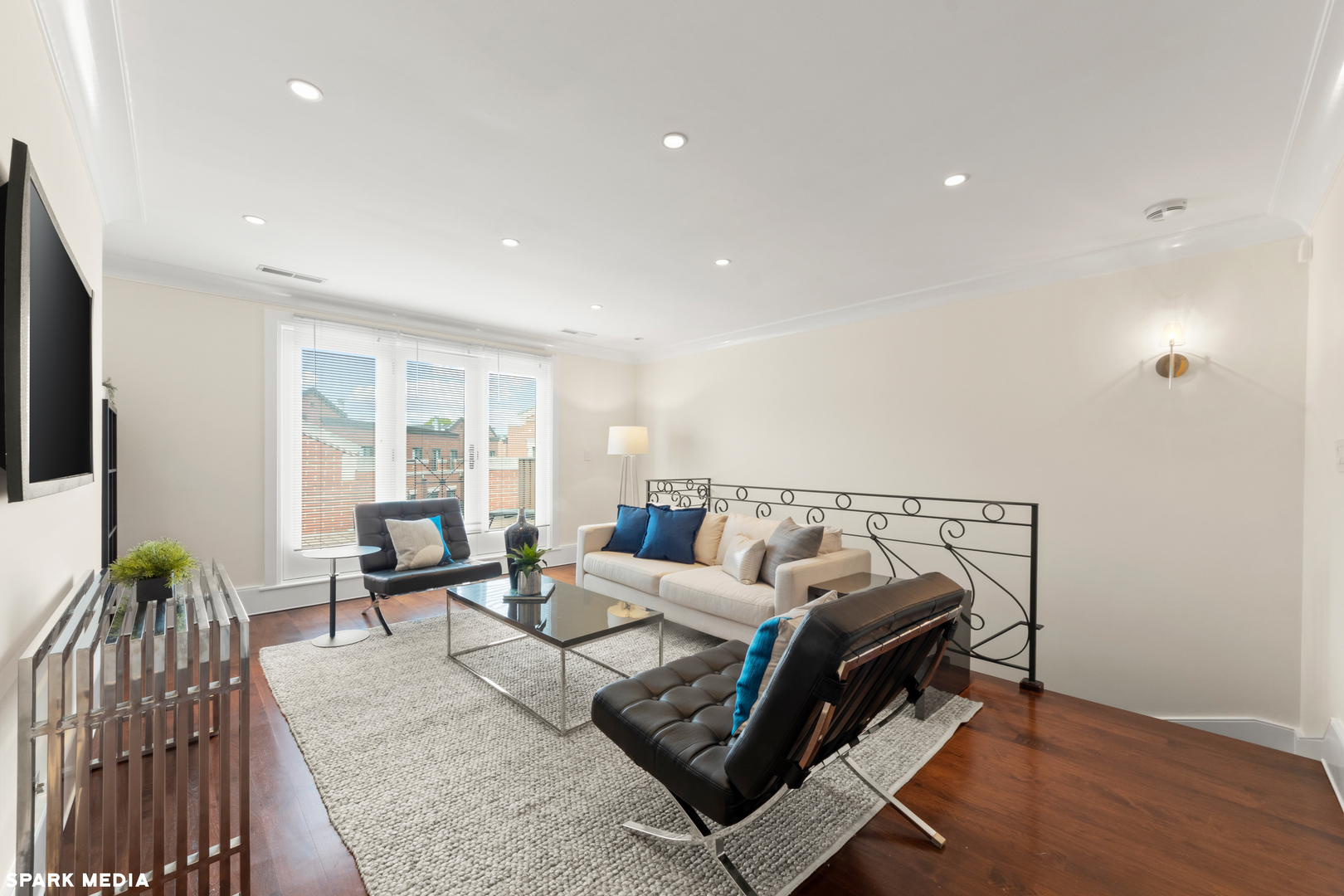 2030 N Sedgwick Street Unit: P