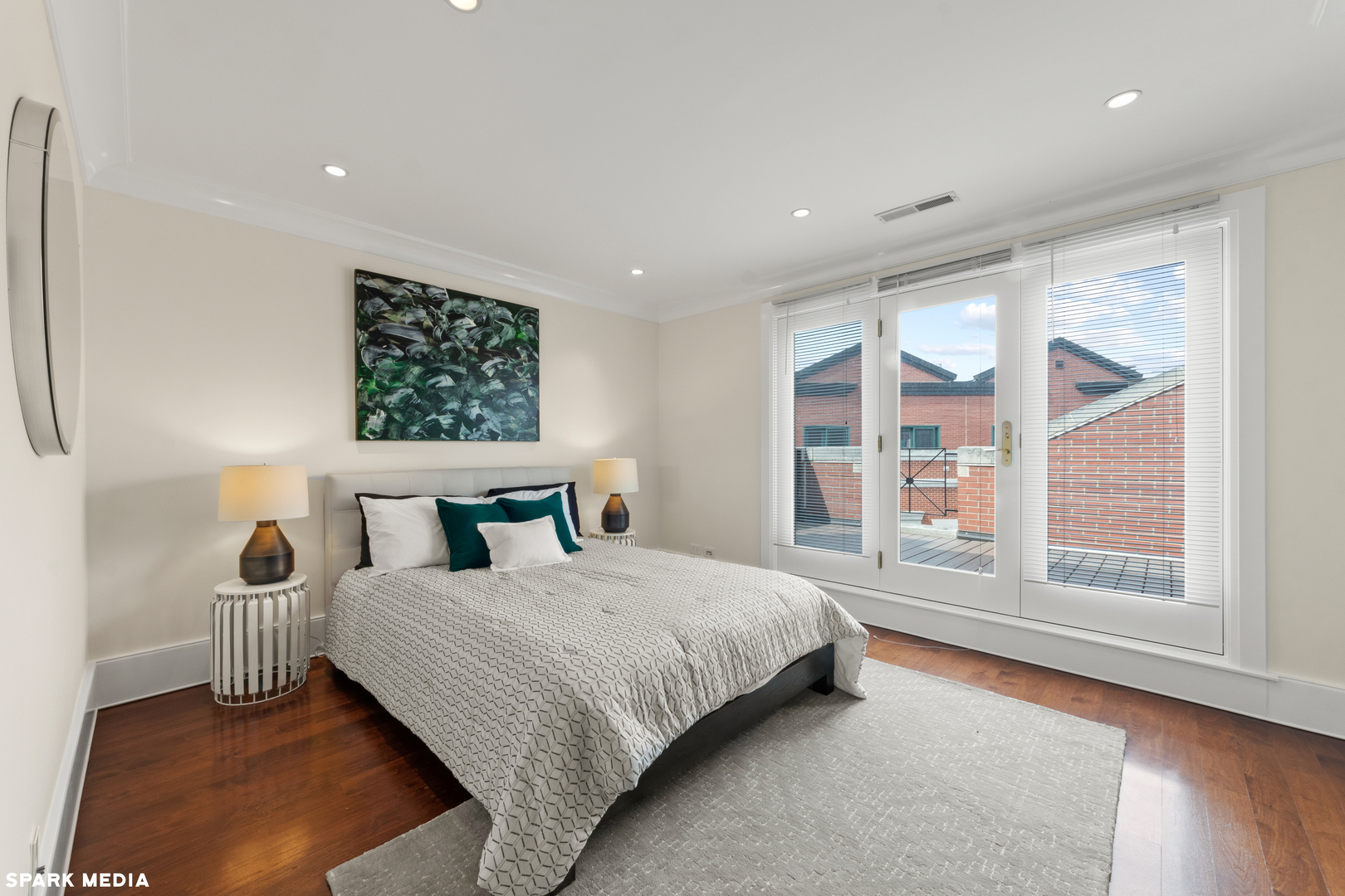 2030 N Sedgwick Street Unit: P