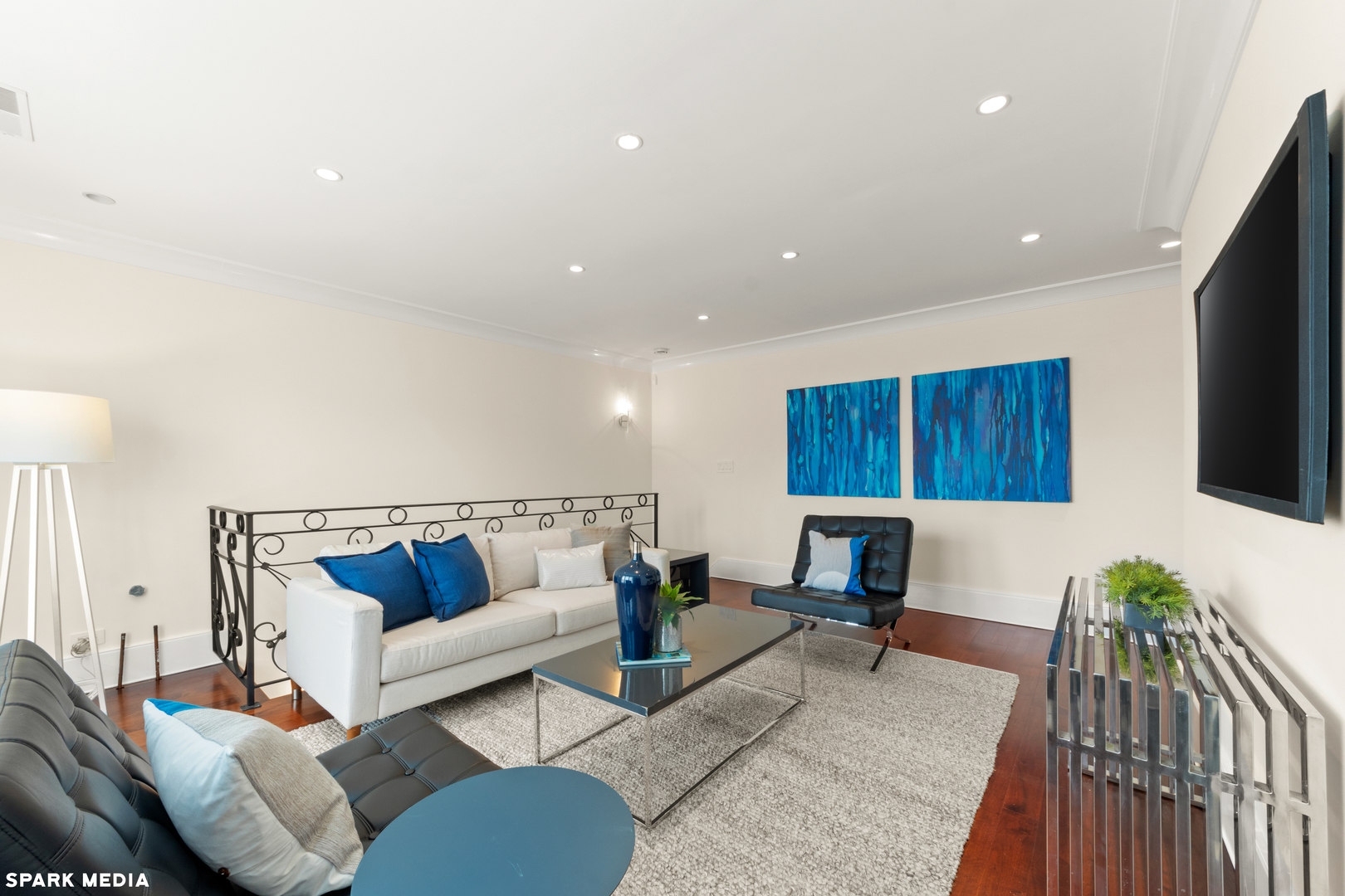 2030 N Sedgwick Street Unit: P