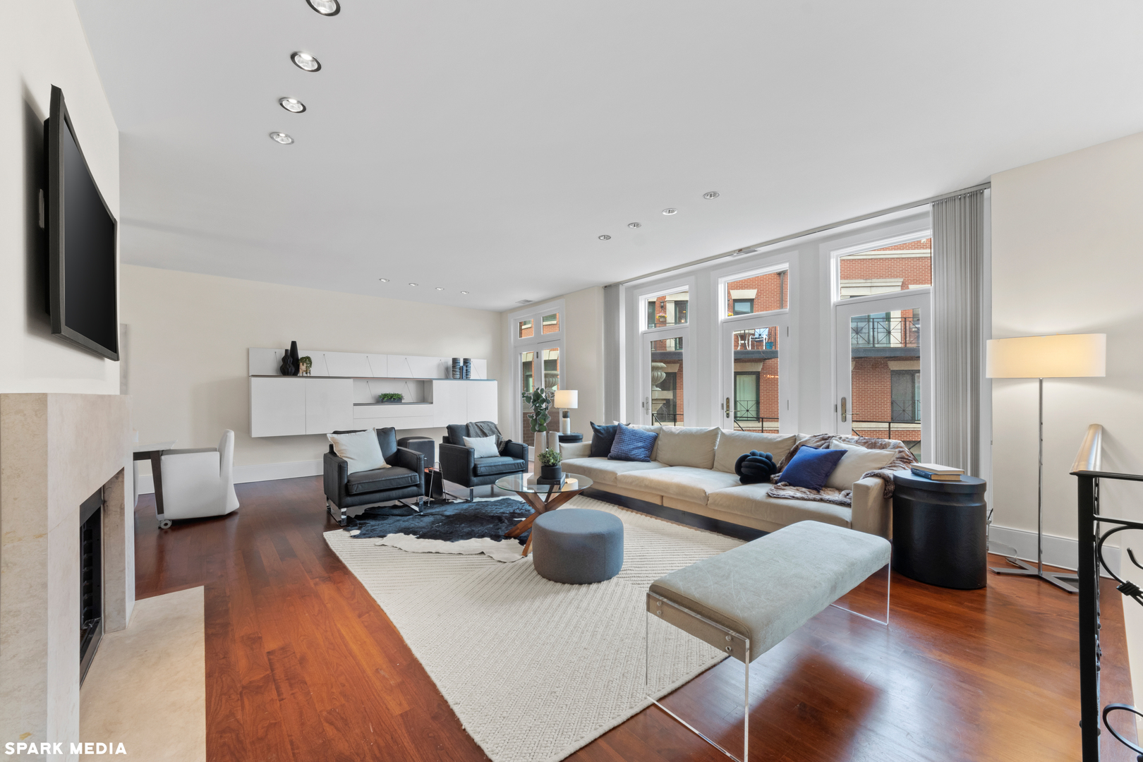 2030 N Sedgwick Street Unit: P
