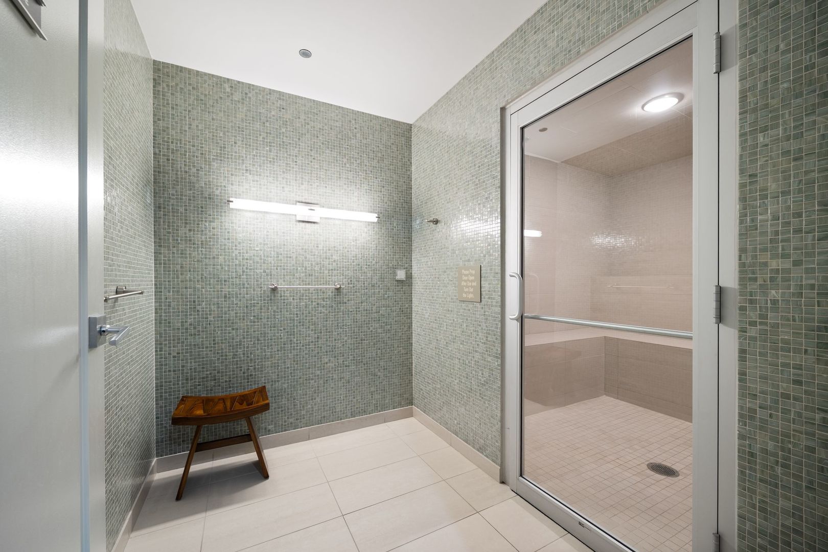 6 N Michigan Avenue Unit: 1103