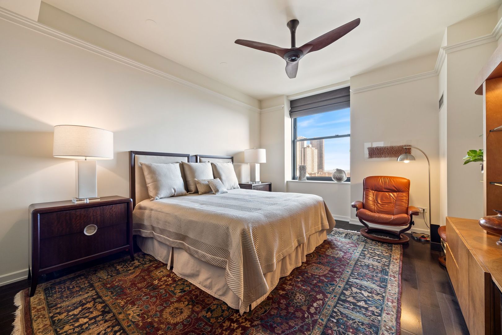 6 N Michigan Avenue Unit: 1103