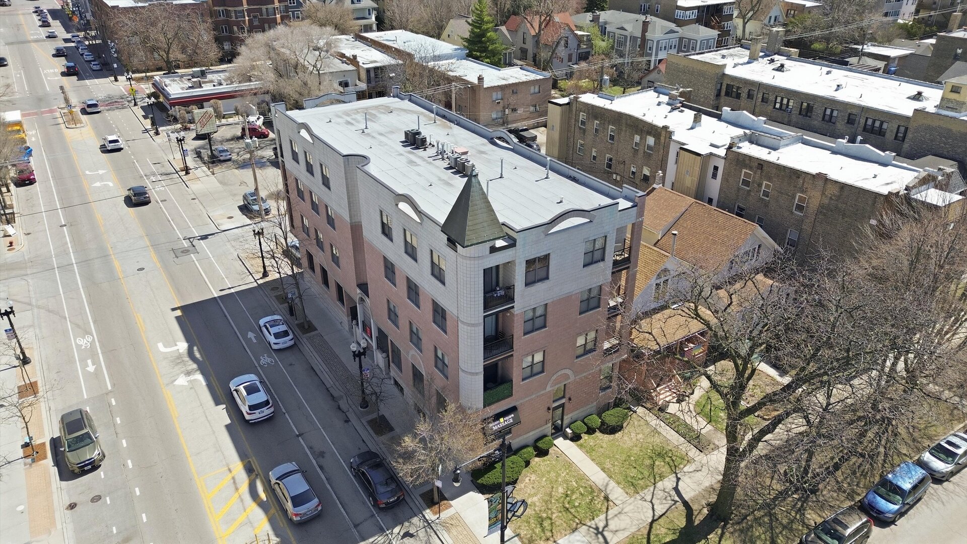 1733 W Lawrence Avenue Unit: CU2