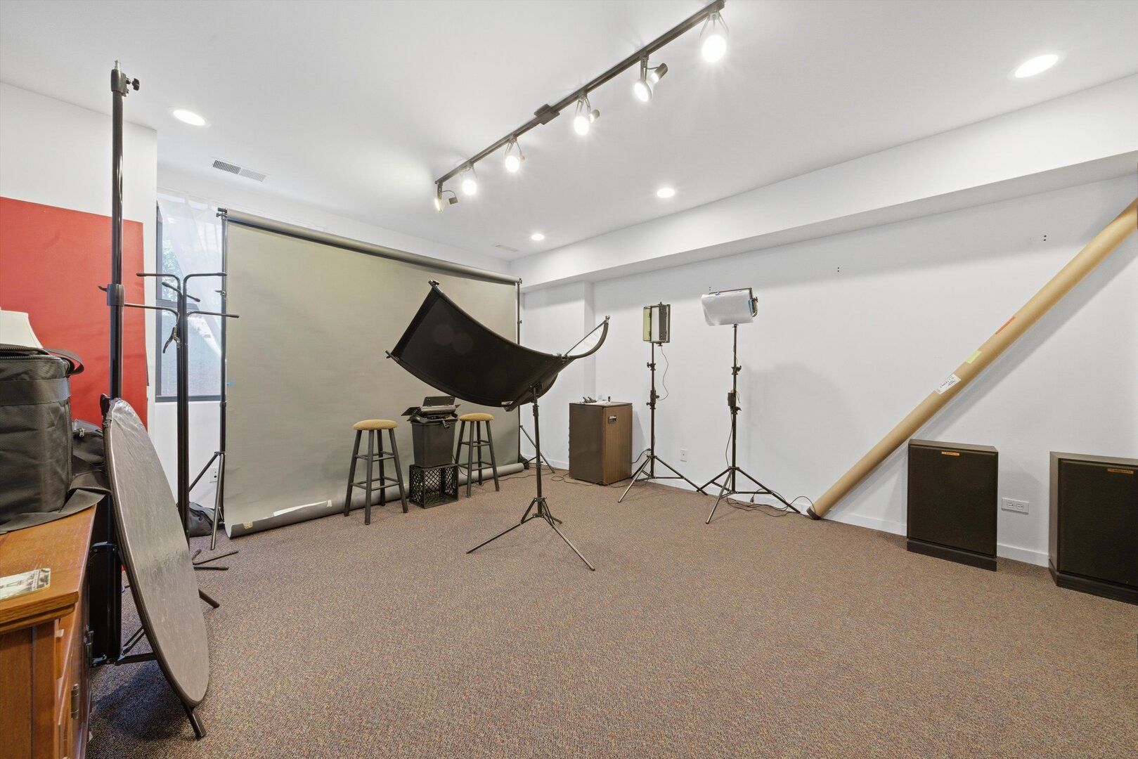 1733 W Lawrence Avenue Unit: CU2