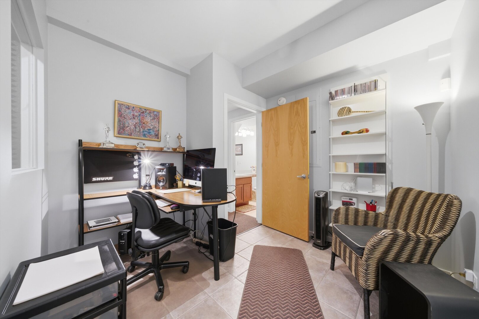 1733 W Lawrence Avenue Unit: CU2