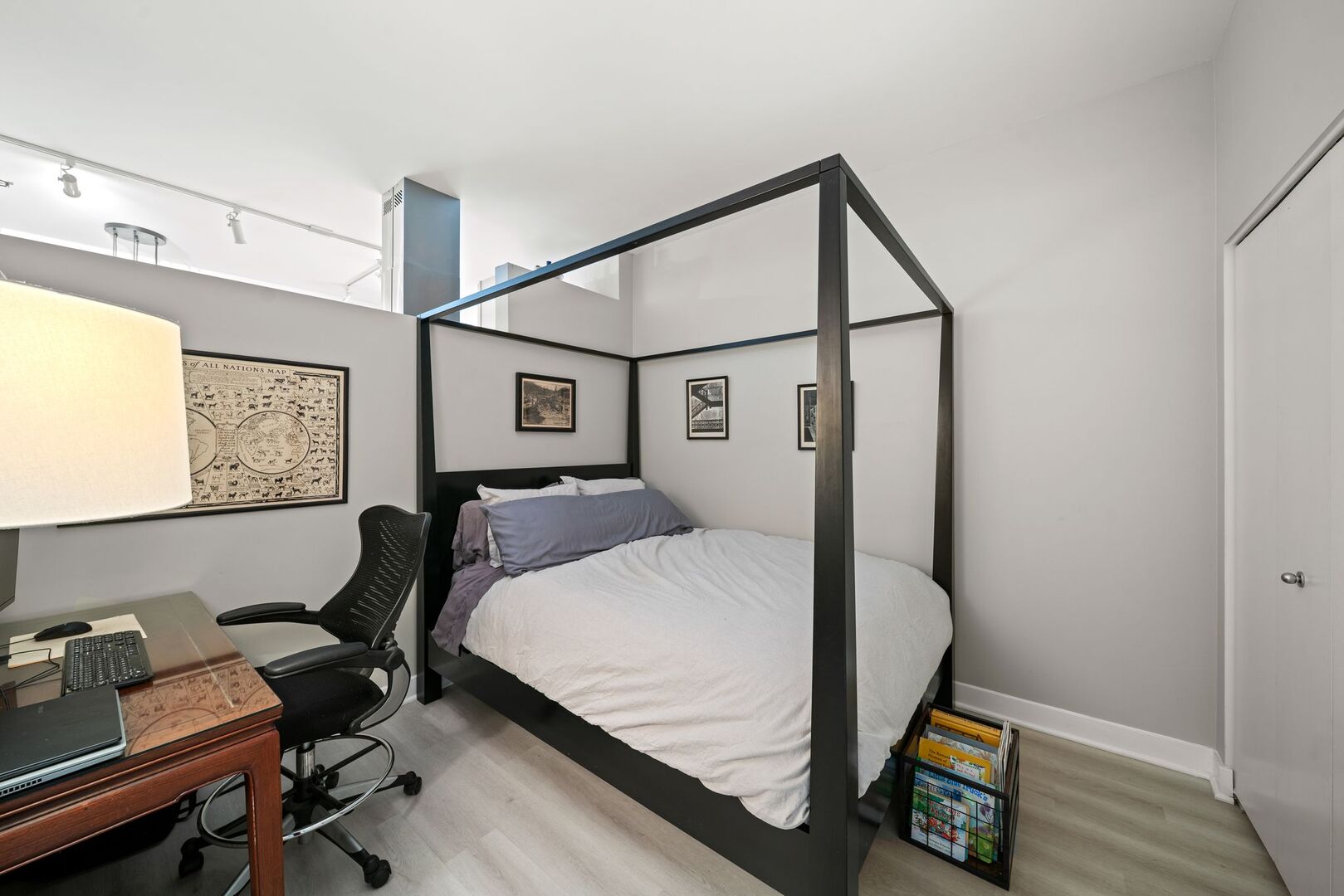 225 S SANGAMON Street Unit: 308