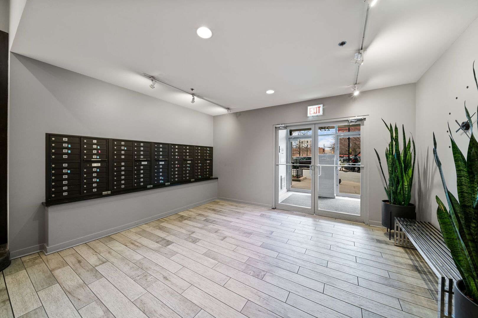 225 S SANGAMON Street Unit: 308