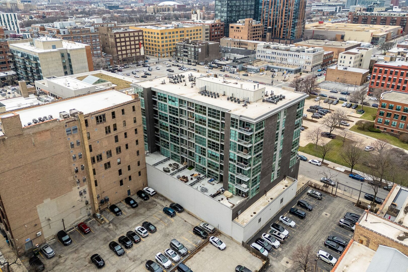 225 S SANGAMON Street Unit: 308