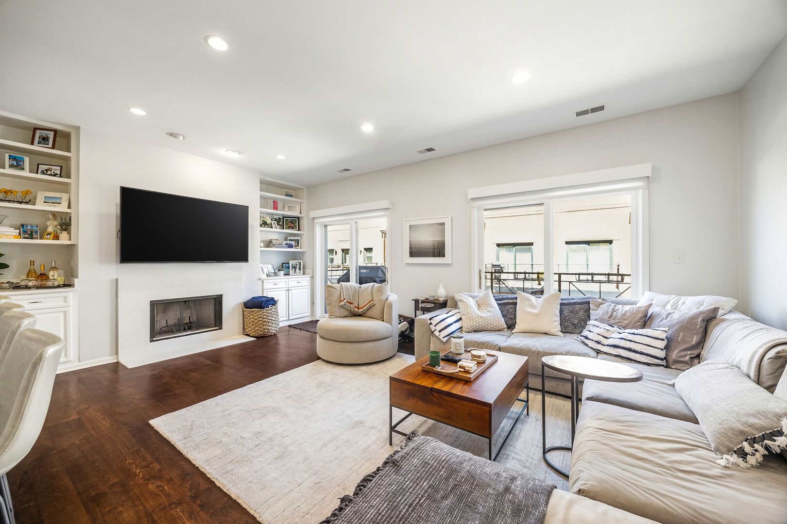 434 W ARMITAGE Avenue Unit: C