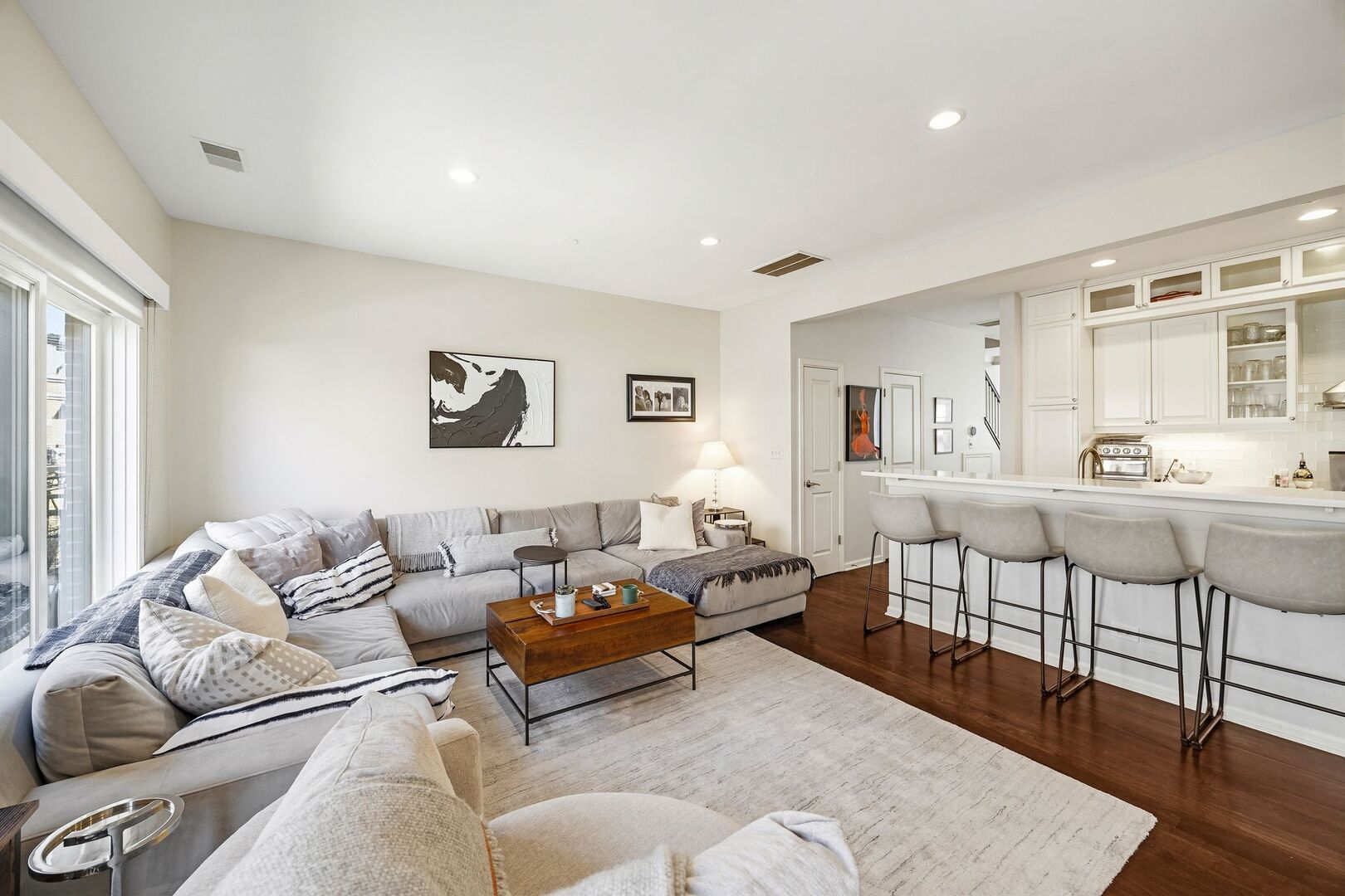 434 W ARMITAGE Avenue Unit: C