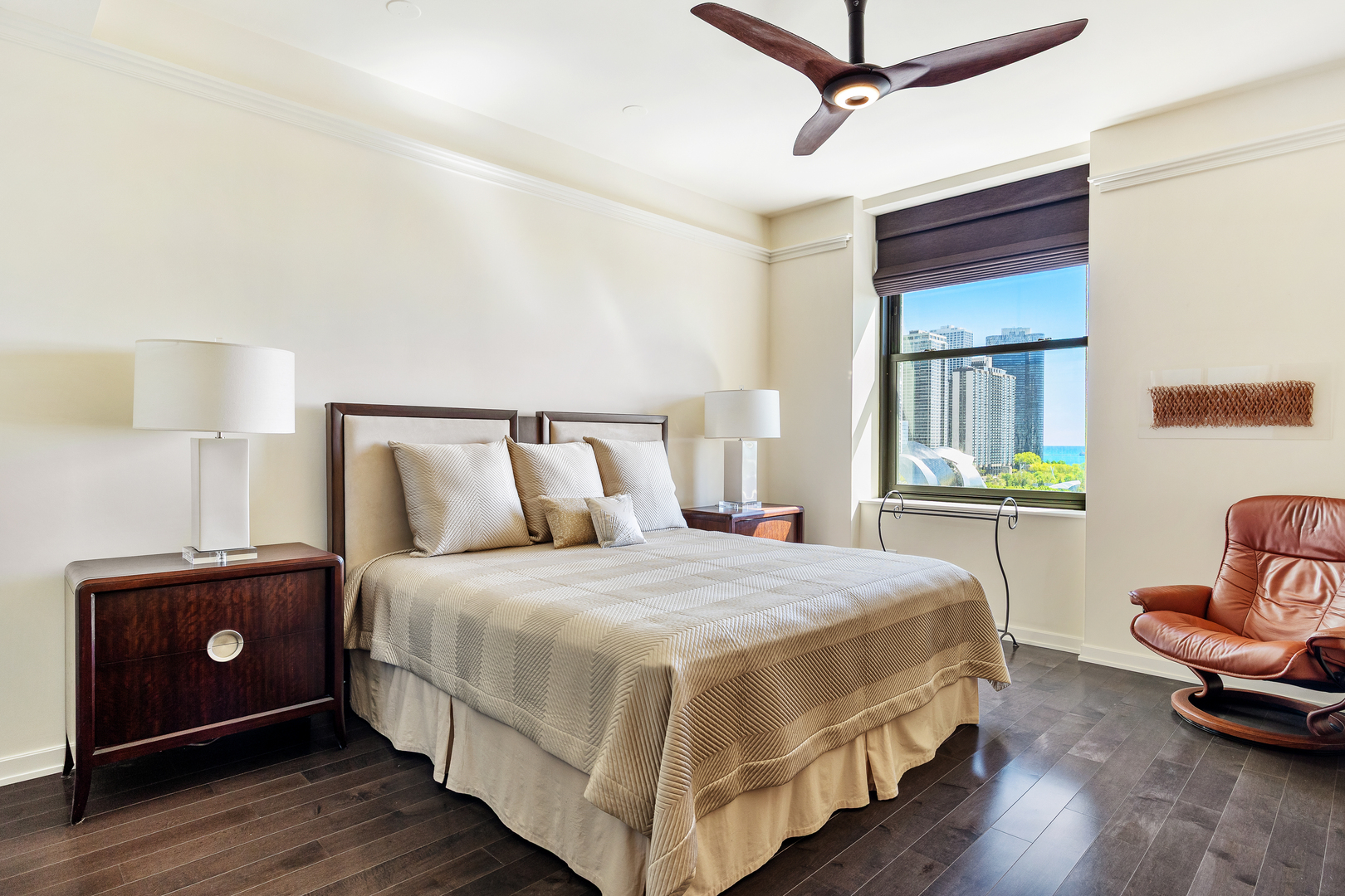 6 N Michigan Avenue Unit: 1103