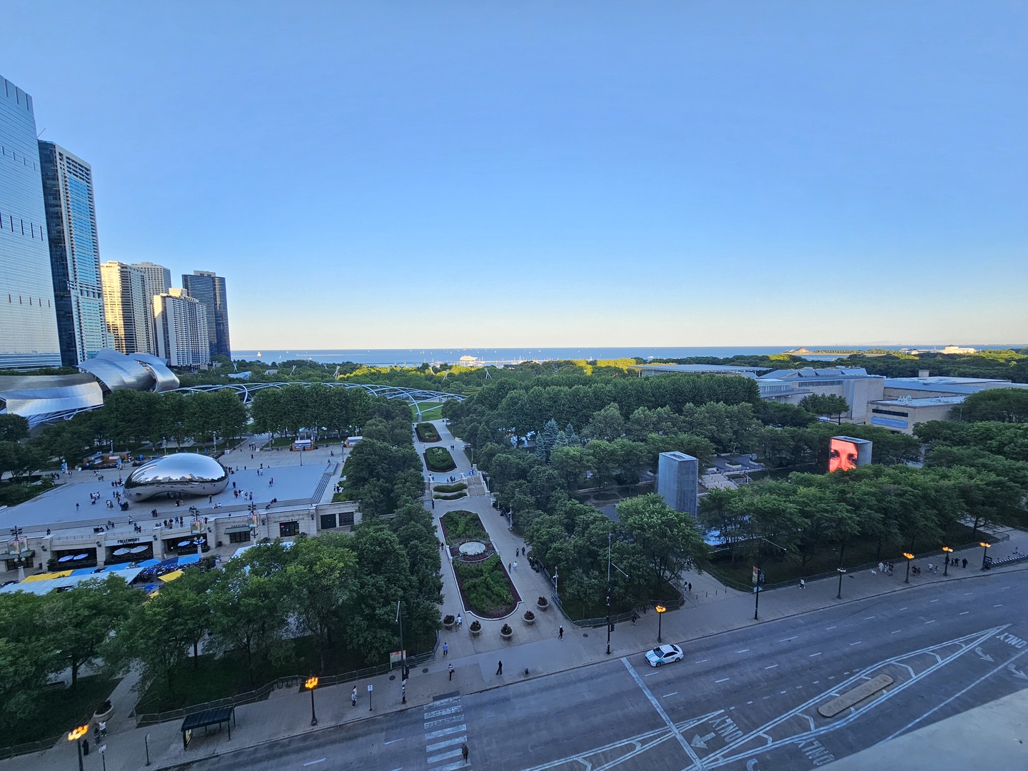 6 N Michigan Avenue Unit: 1103