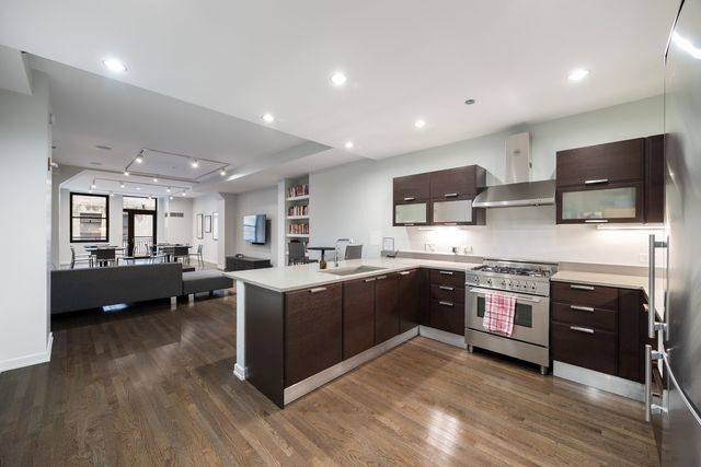 6 N Michigan Avenue Unit: 1103
