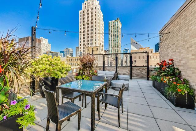 6 N Michigan Avenue Unit: 1103