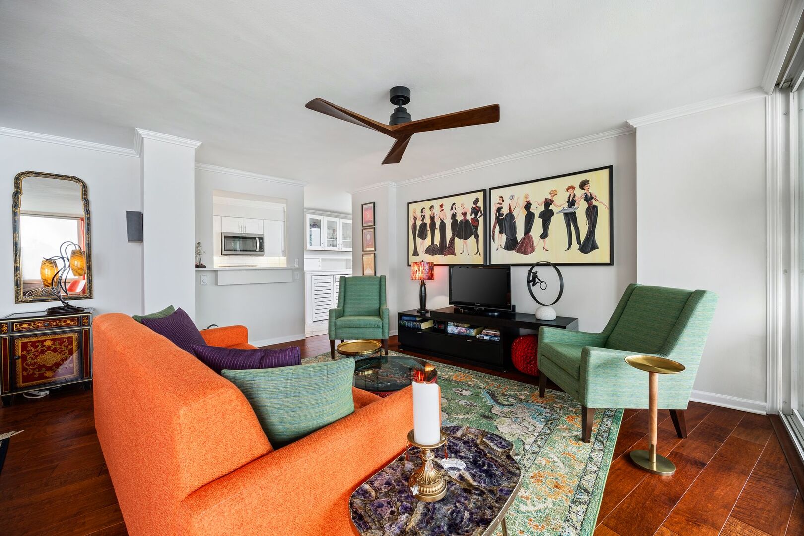 940 W Glenlake Avenue Unit: 34D