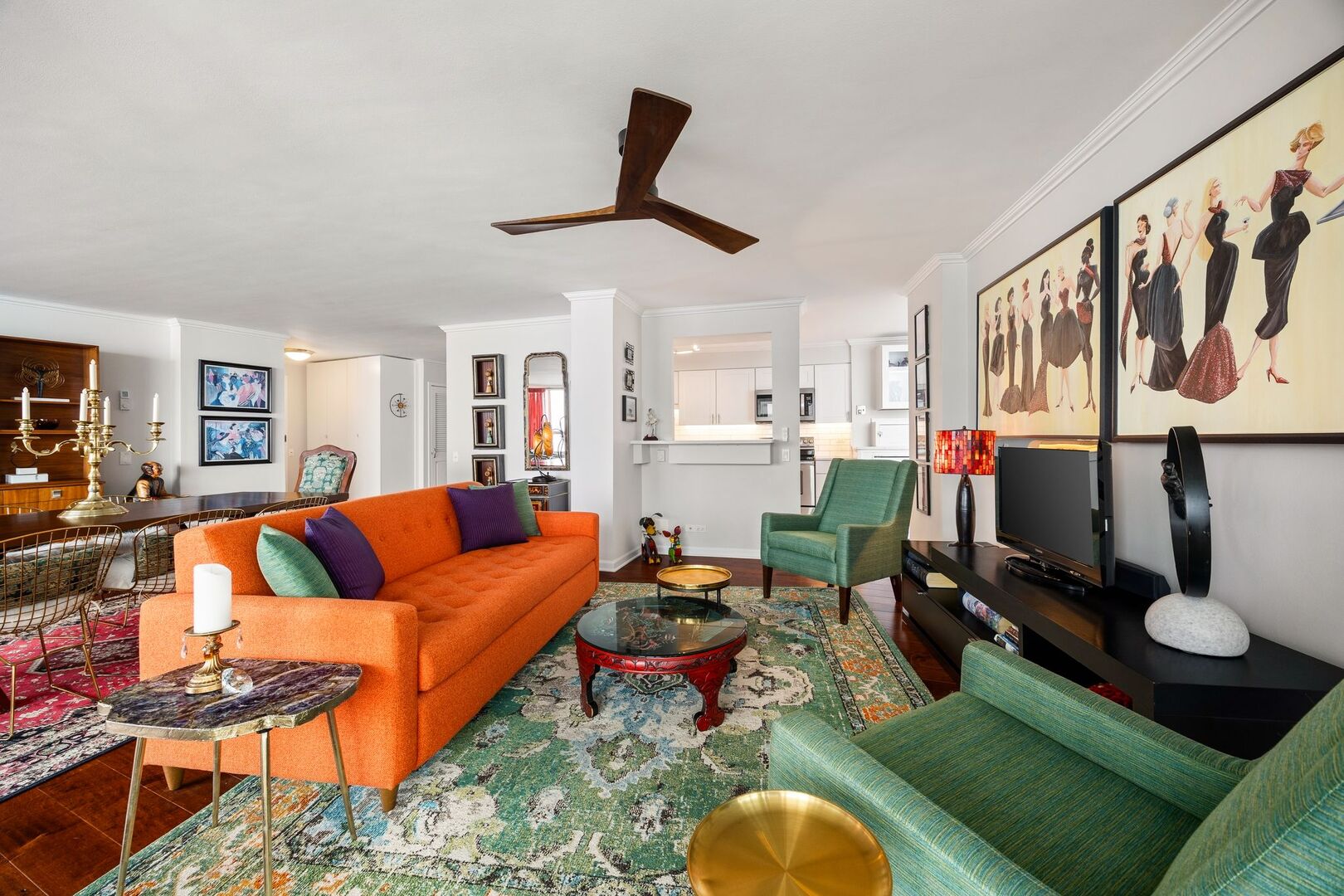 940 W Glenlake Avenue Unit: 34D