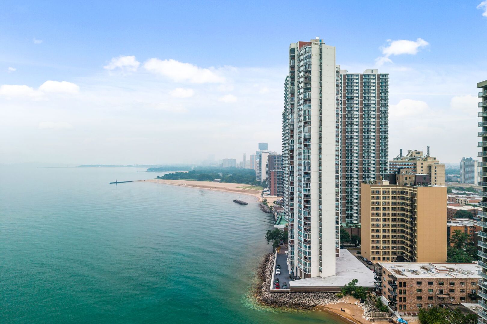 940 W Glenlake Avenue Unit: 34D