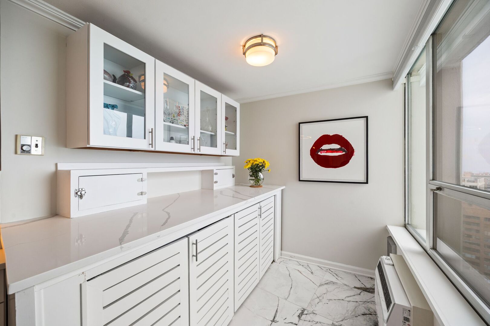 940 W Glenlake Avenue Unit: 34D
