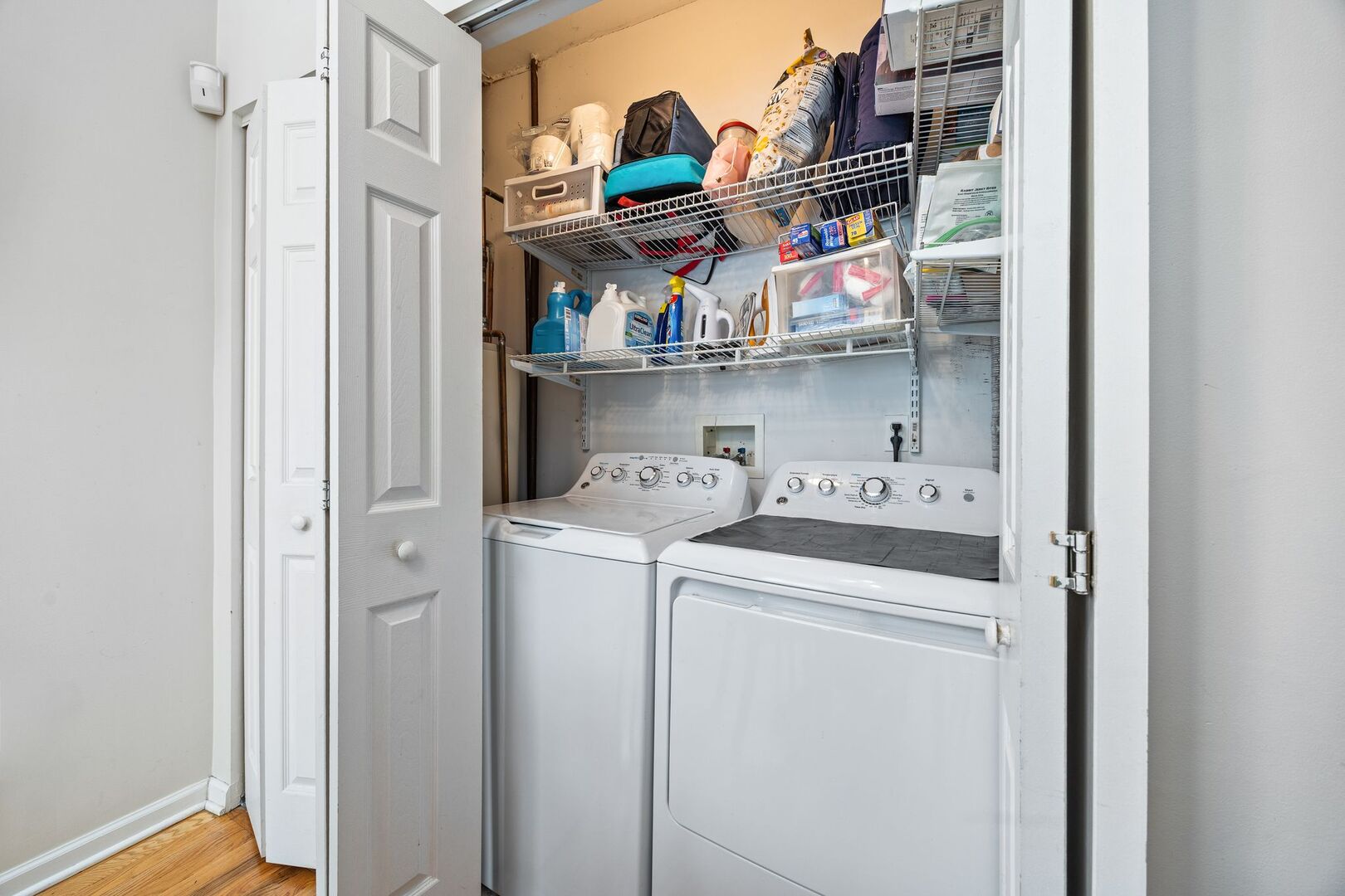 1025 W Balmoral Avenue Unit: 2B