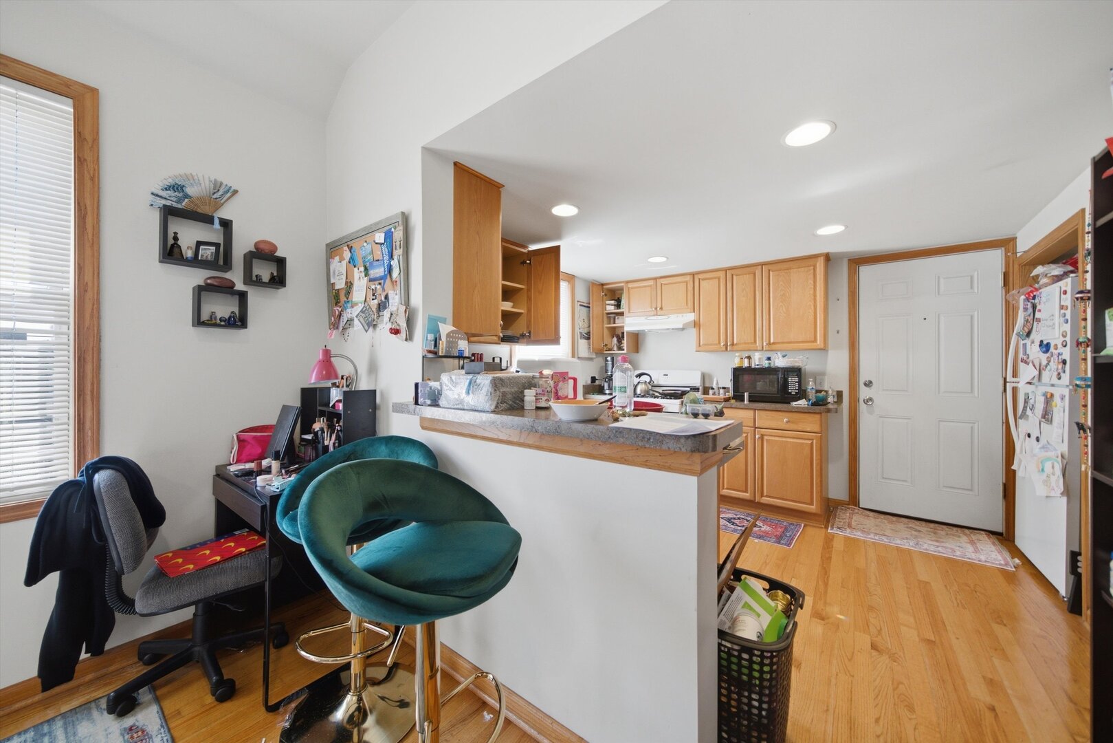 2418 N Western Avenue
