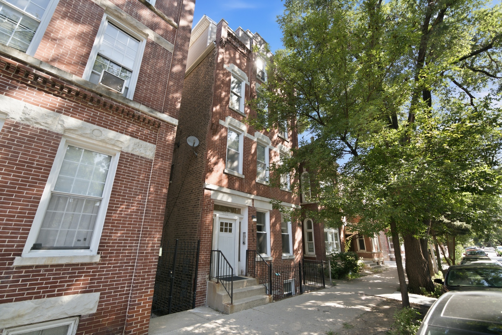 1852 W Wabansia Avenue