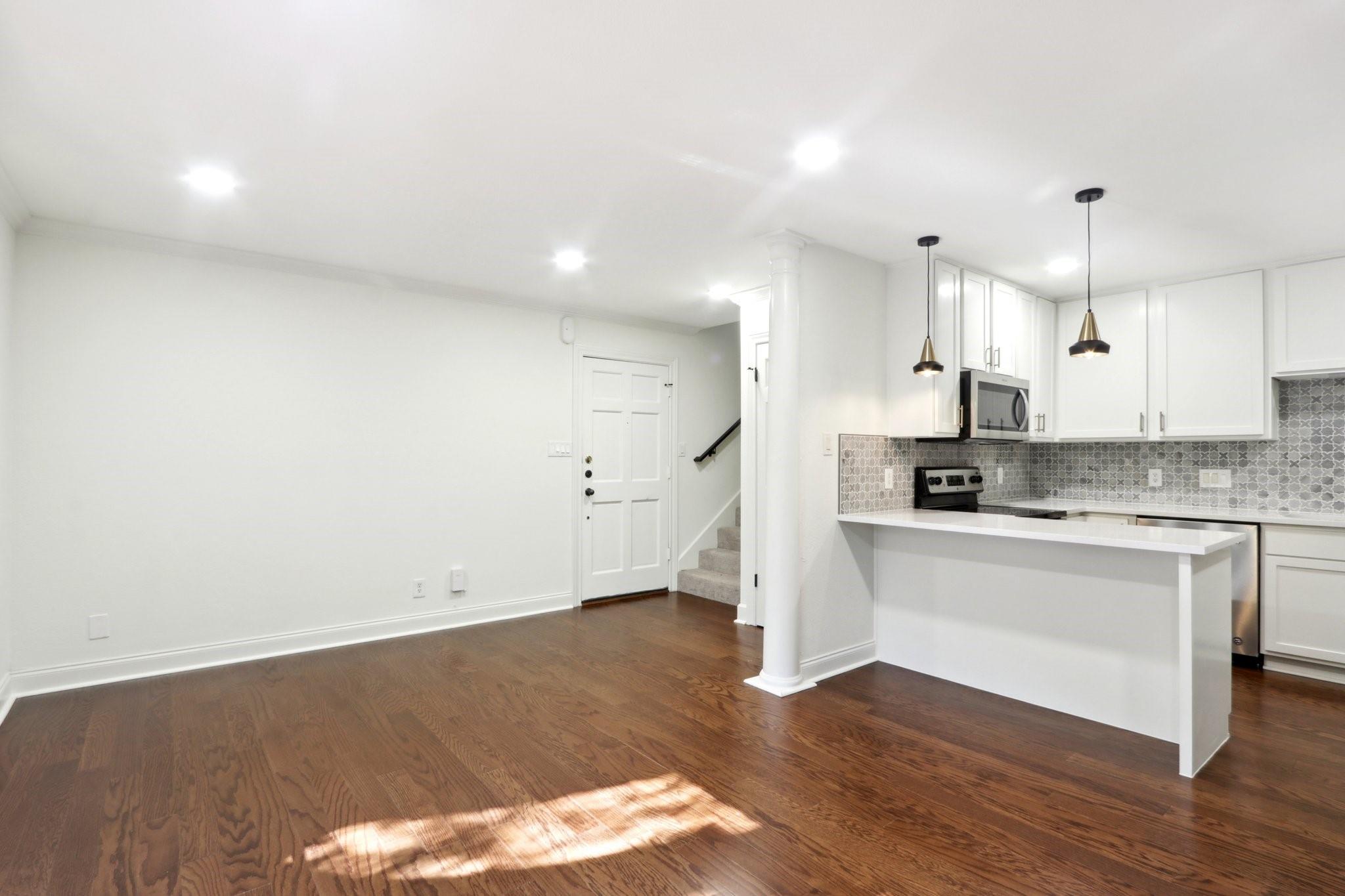 2500 Steck Ave # 28