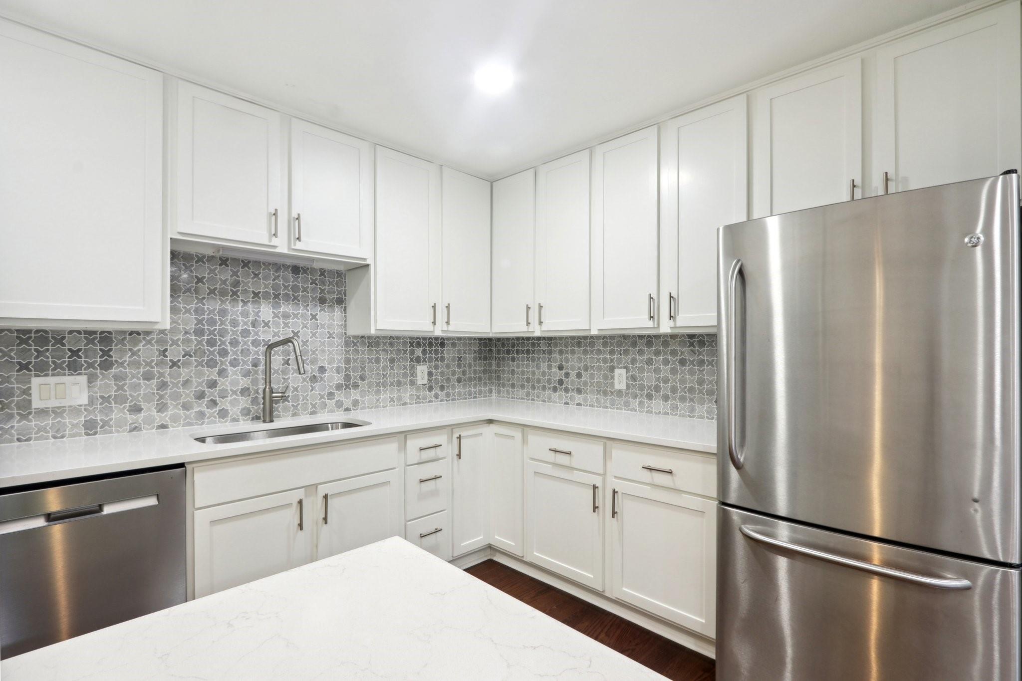 2500 Steck Ave # 28