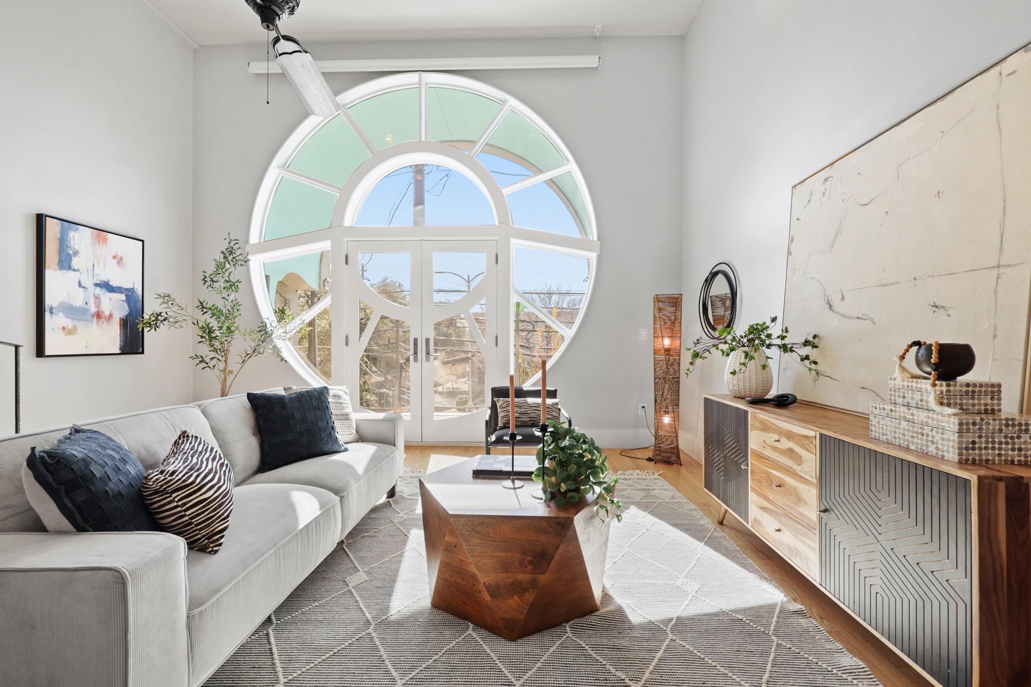 206 E Live Oak ST # C