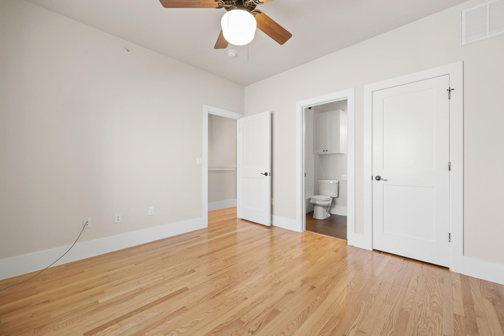 206 E Live Oak ST # C