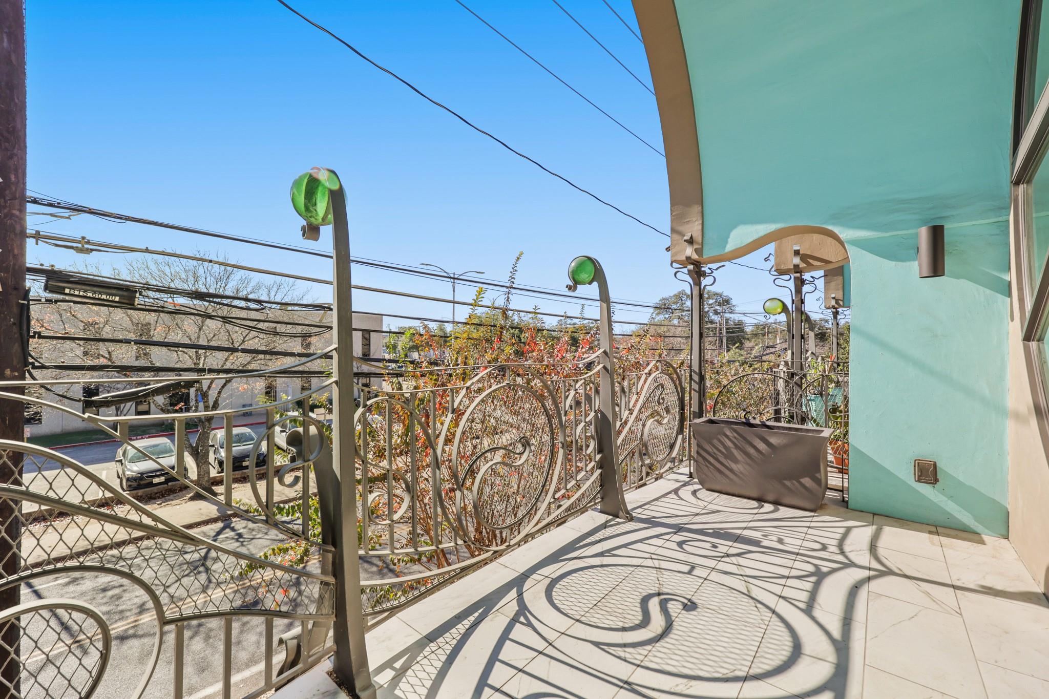 206 E Live Oak ST # C