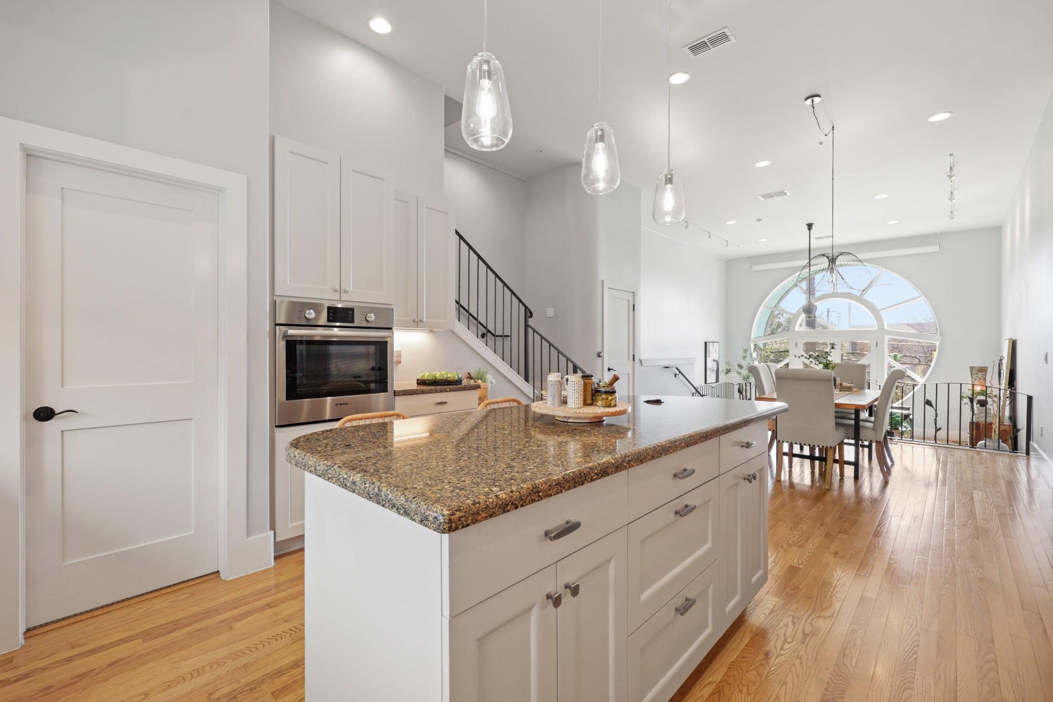 206 E Live Oak ST # C