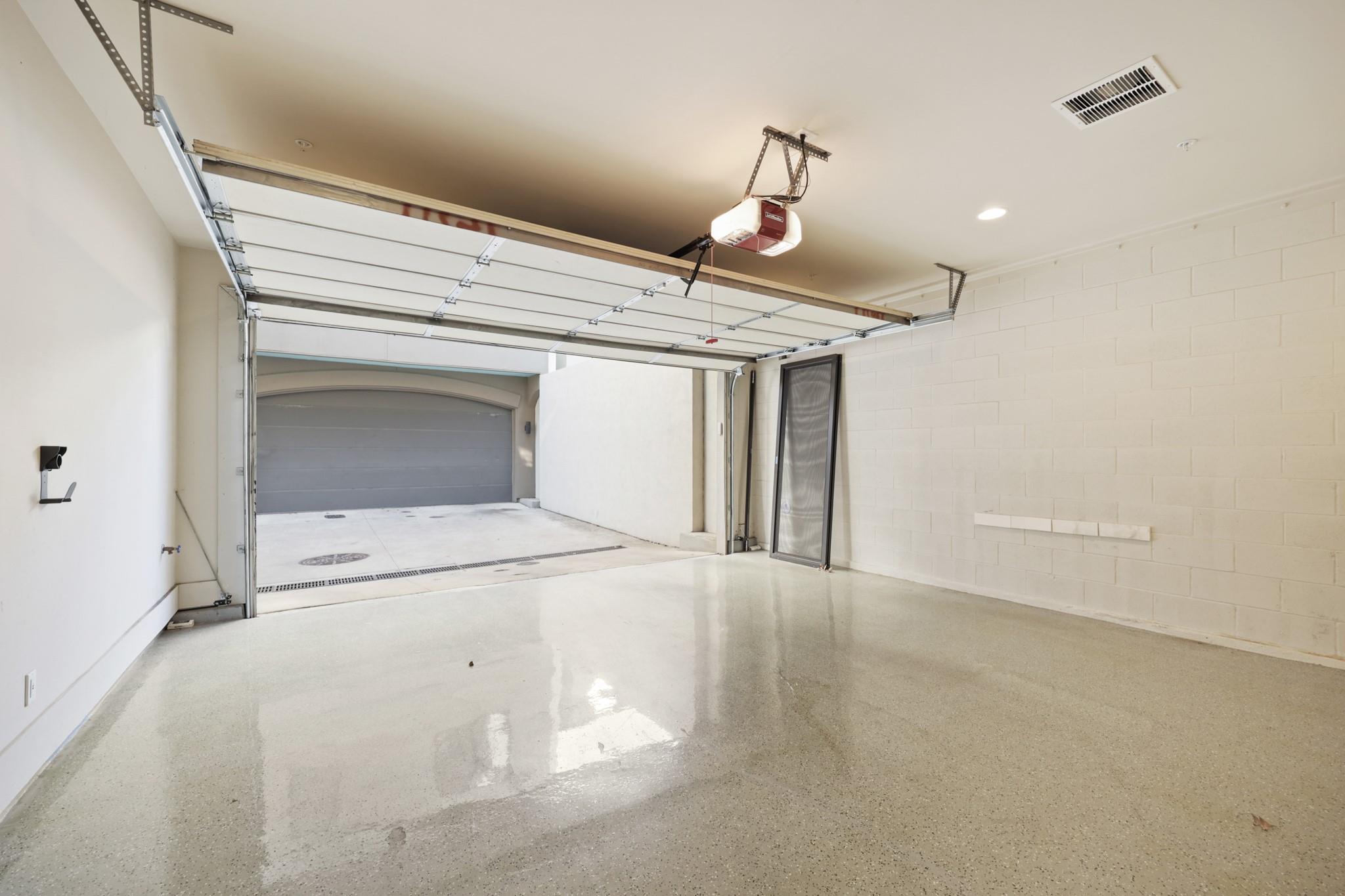 206 E Live Oak ST # C