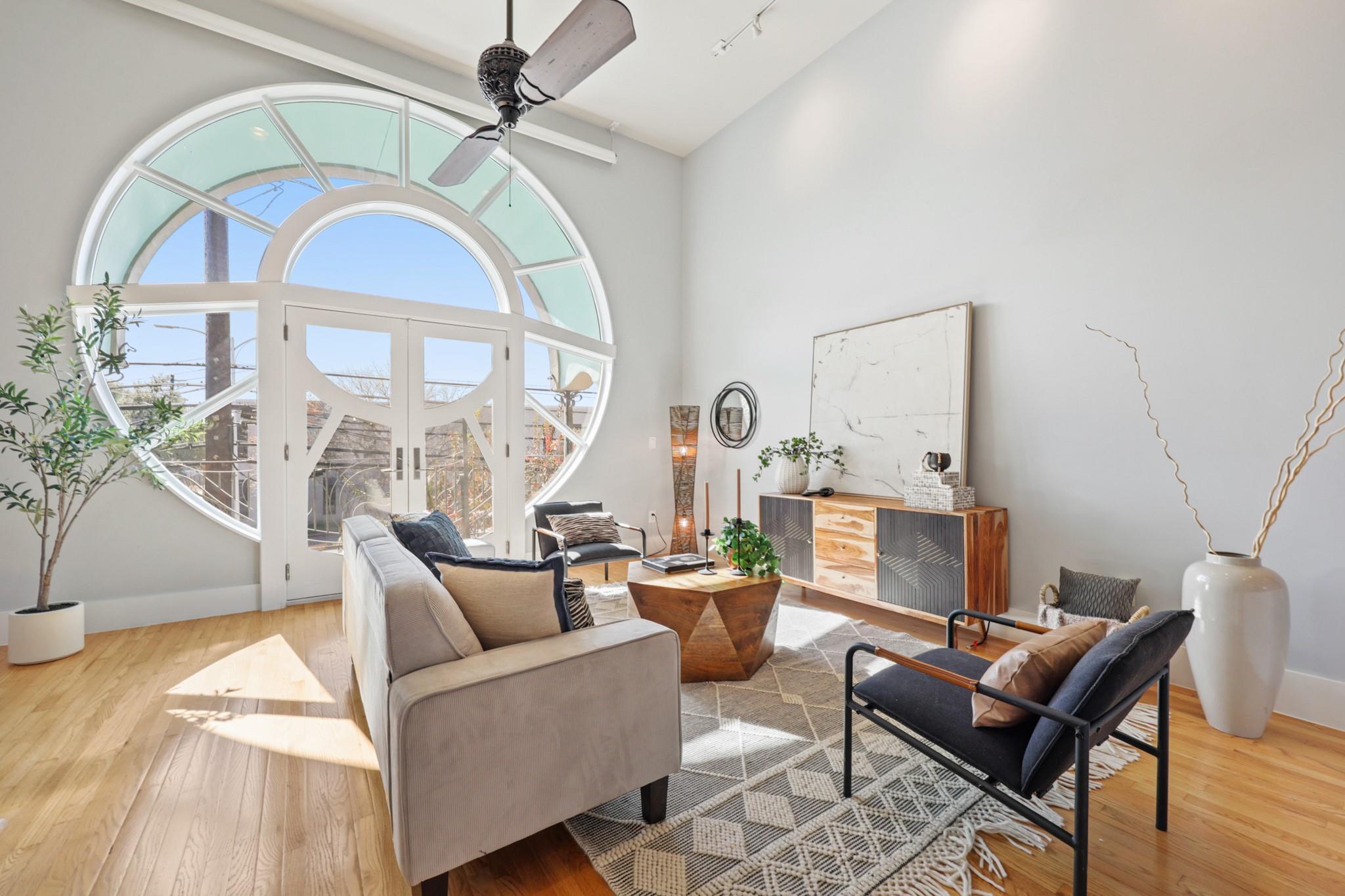 206 E Live Oak ST # C