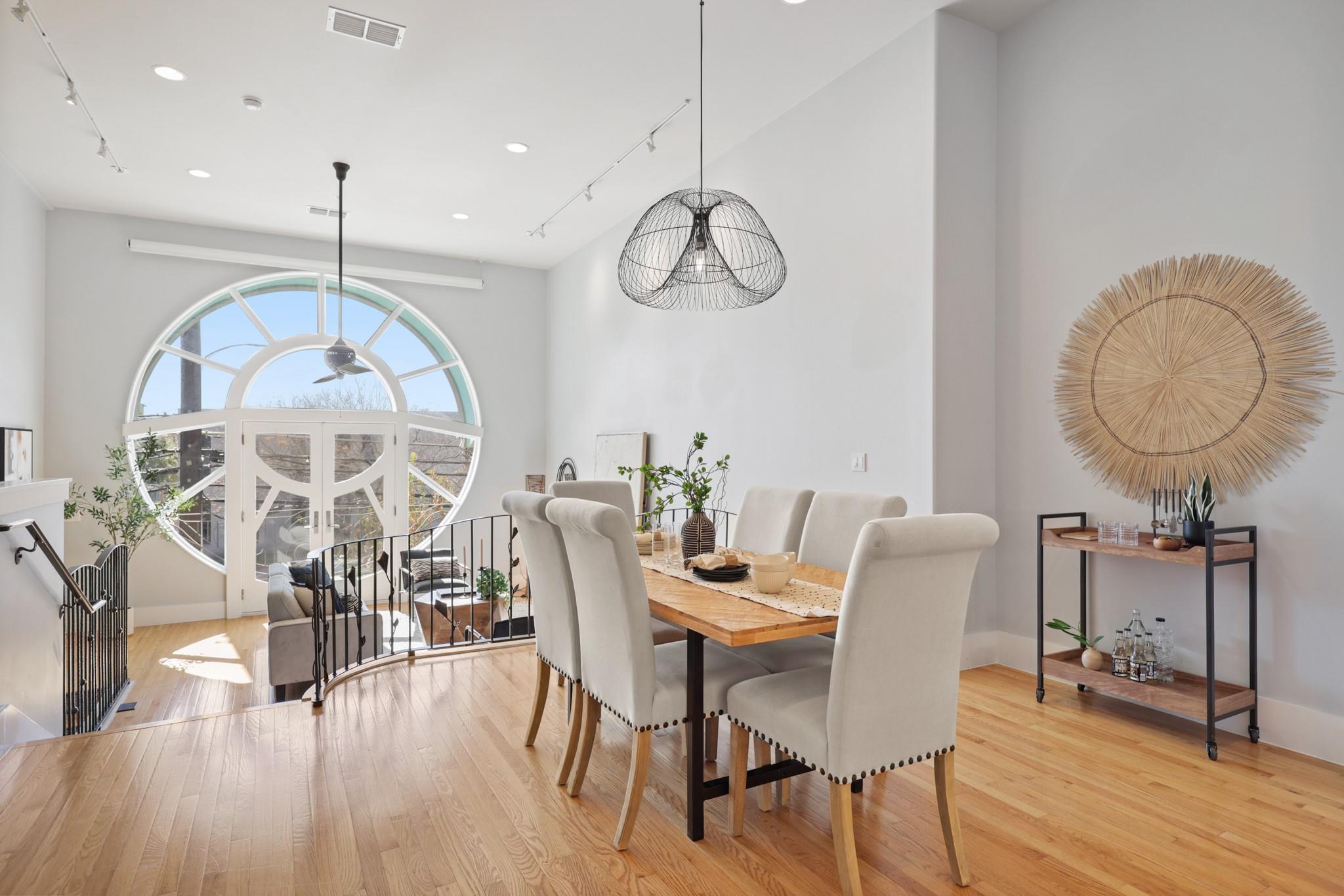 206 E Live Oak ST # C