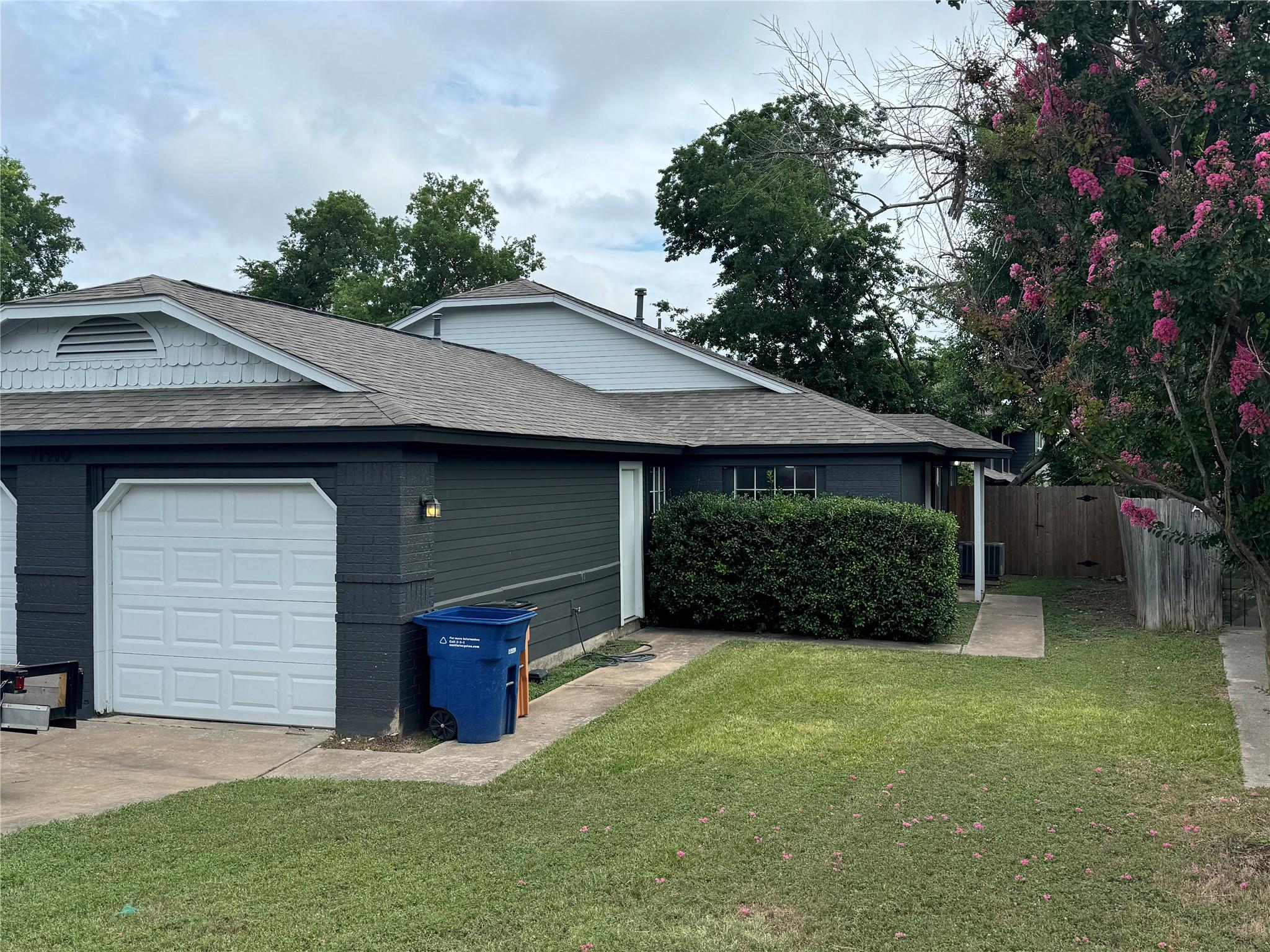 11910 Sunhillow BND