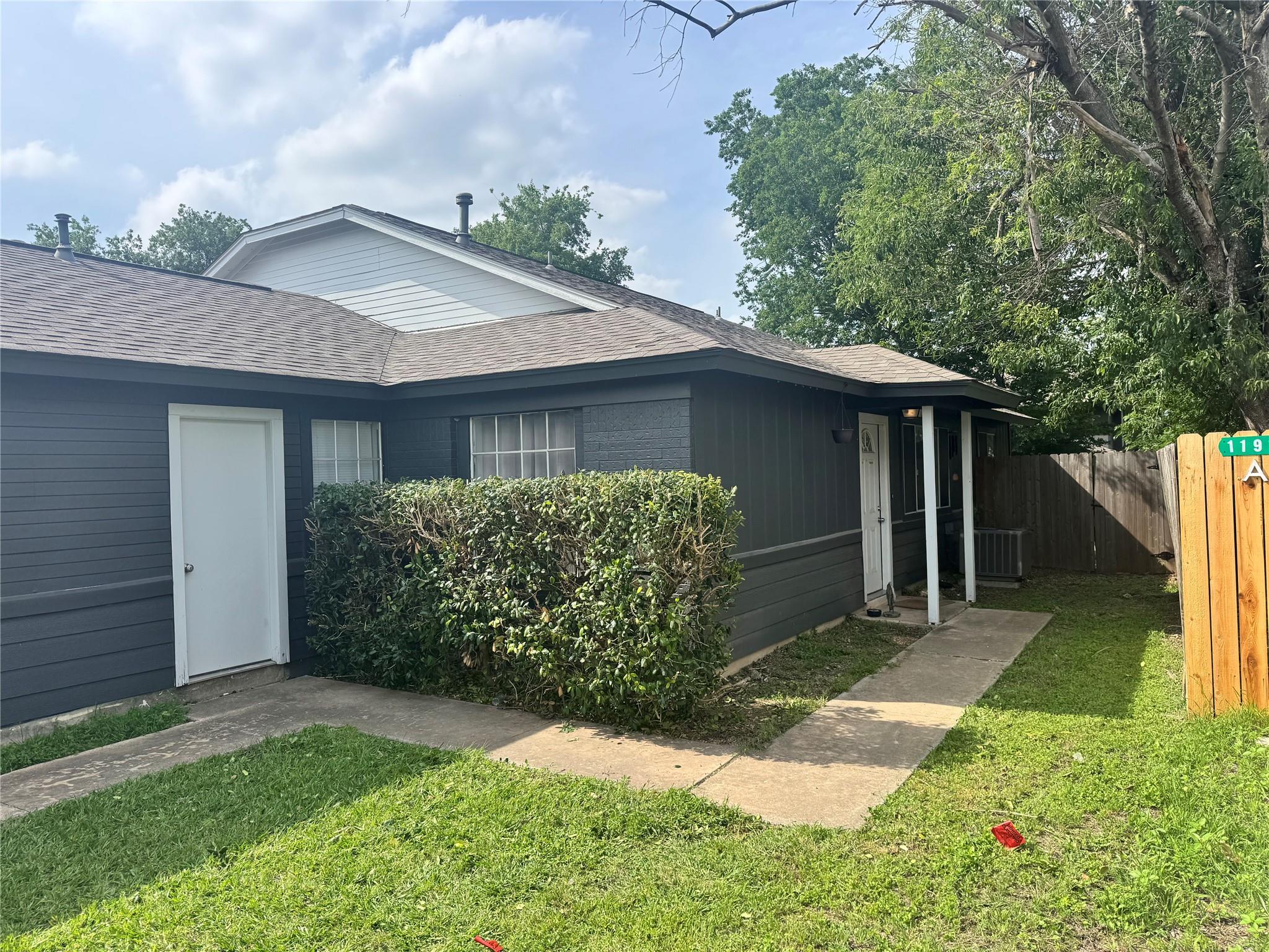 11910 Sunhillow BND