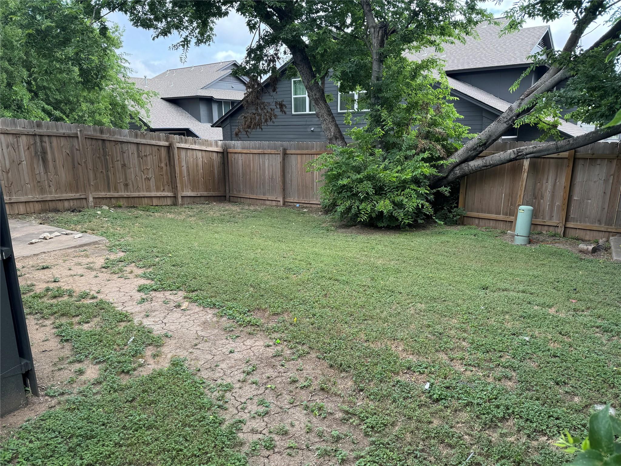 11910 Sunhillow BND