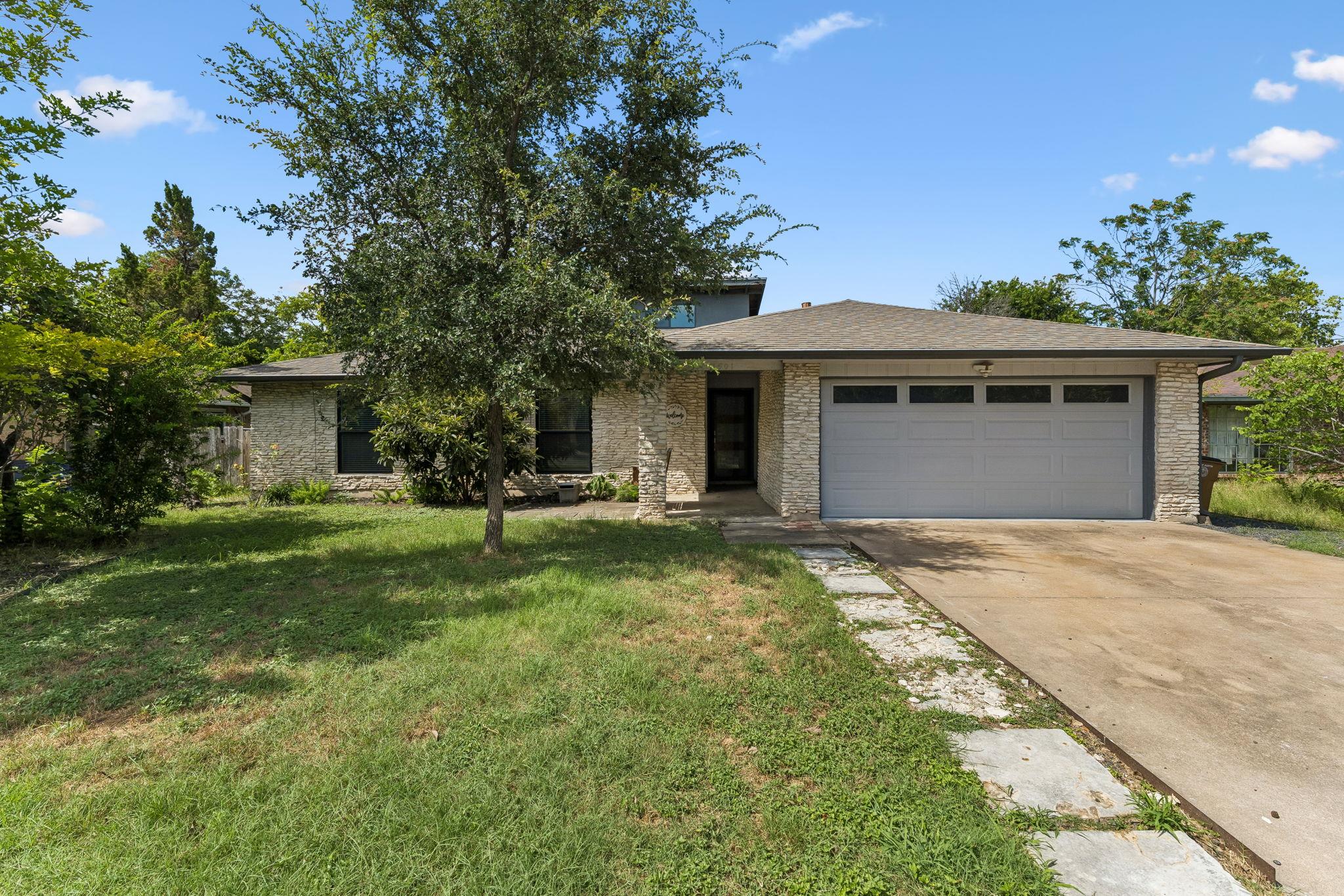 1501 Quail Crest DR